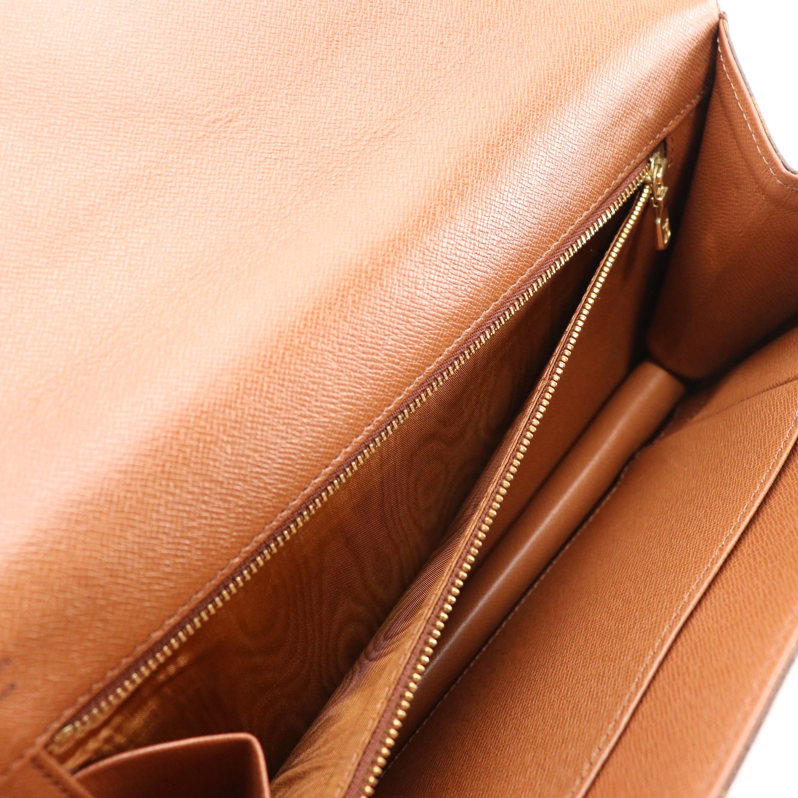 Louis Vuitton Pochette Dame GM Clutch Bag in Monogram Canvas