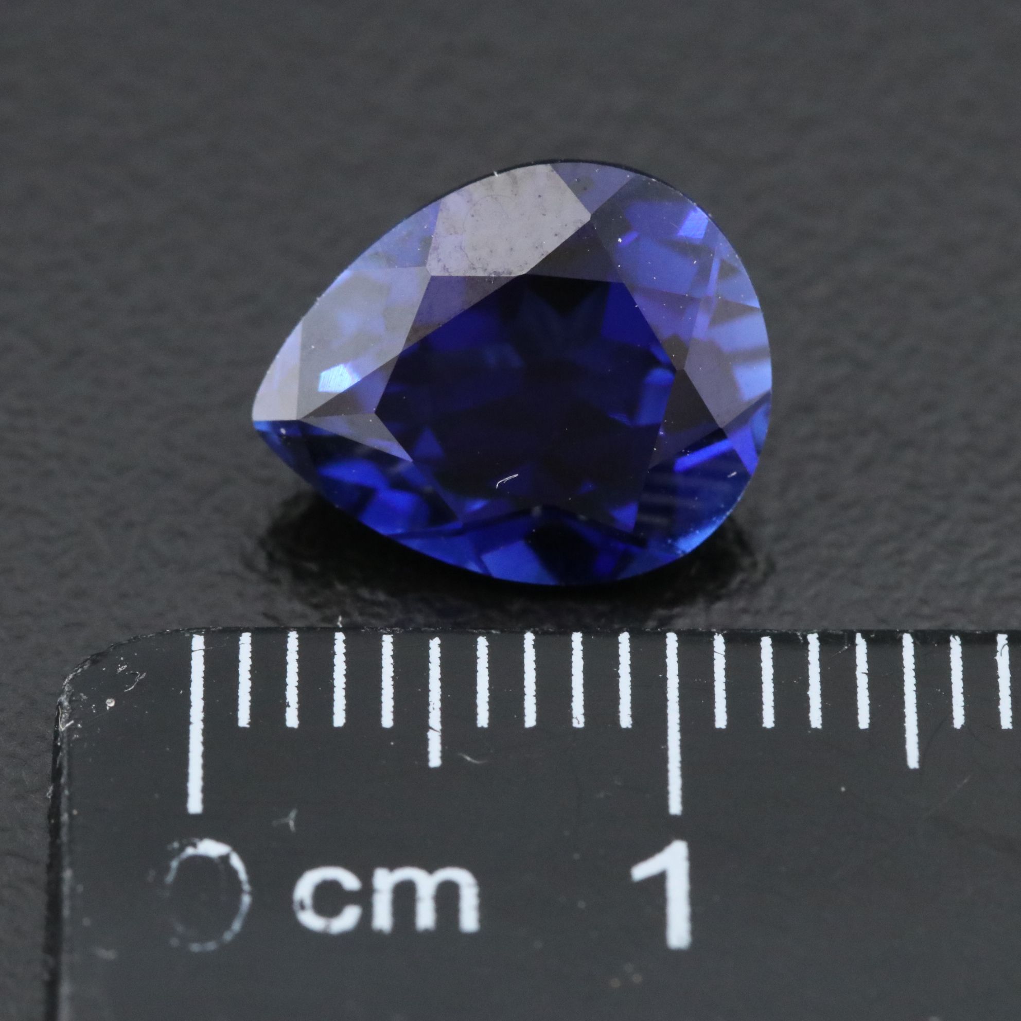 Loose 4.44 CT Lab Grown Sapphire