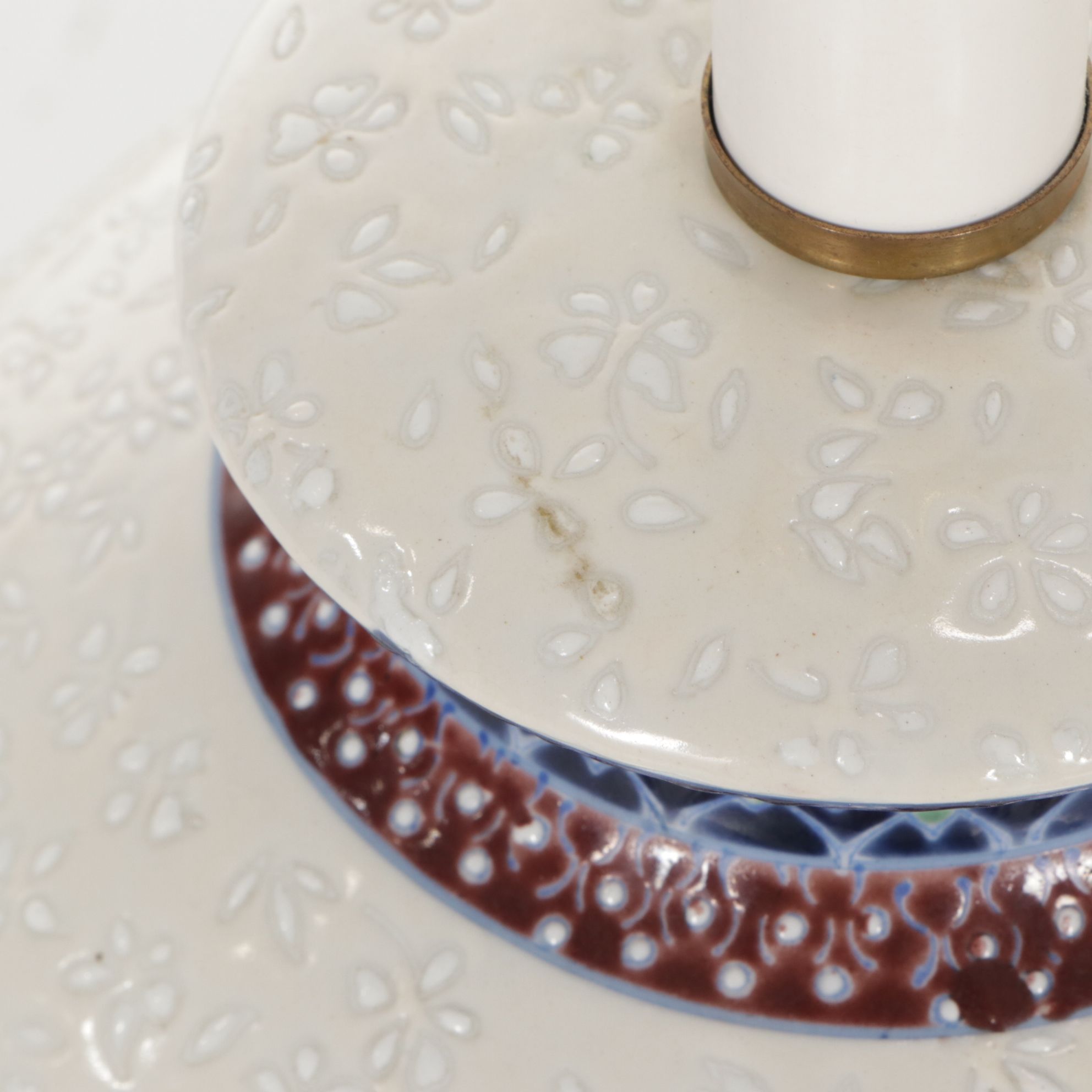 Vase-Shaped Ceramic Table Lamp with Quilted Floral Decoration, 21st Century