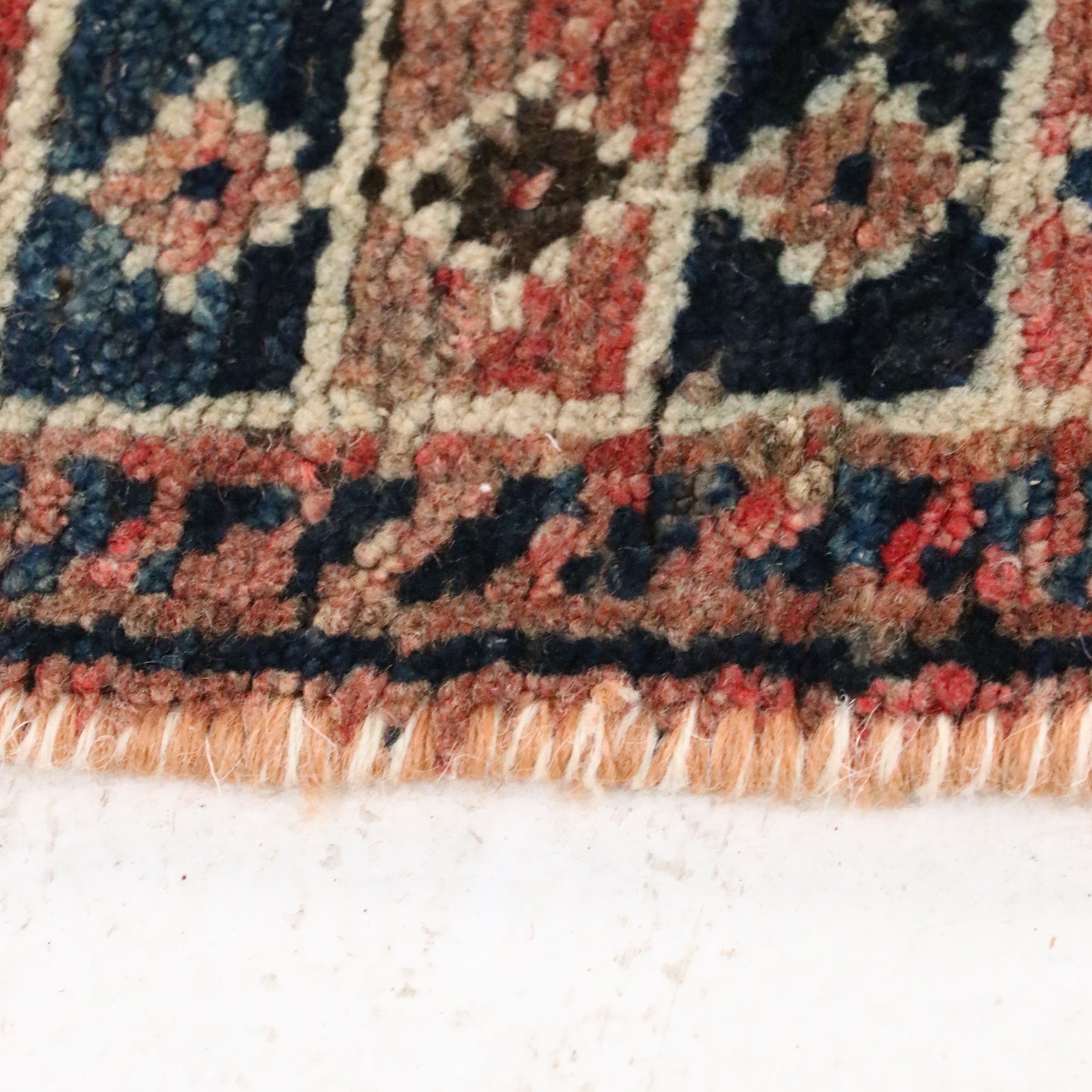 6'8 x 9'2 Hand-Knotted Persian Shiraz Area Rug