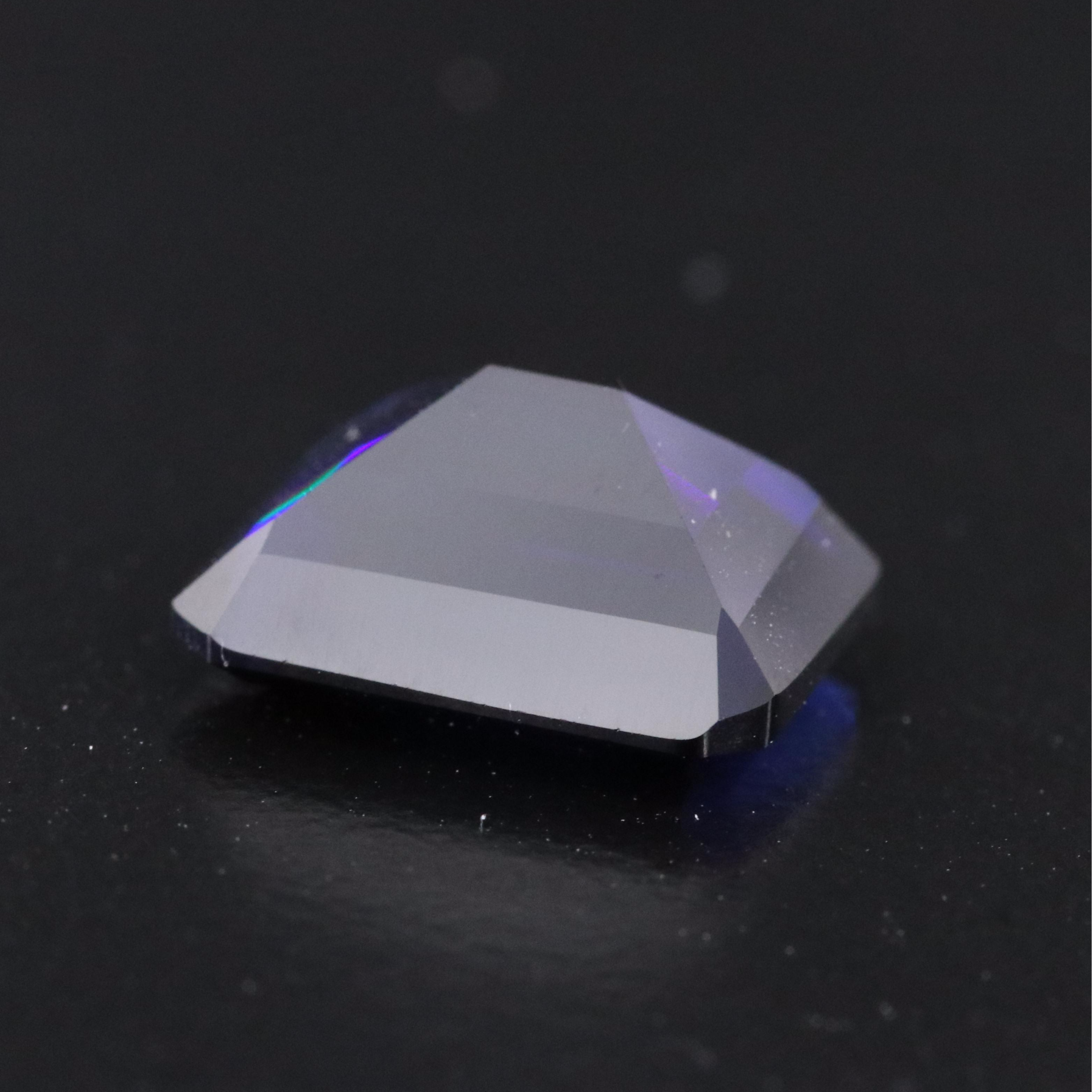 Loose 5.58 CT Lab Grown Sapphire