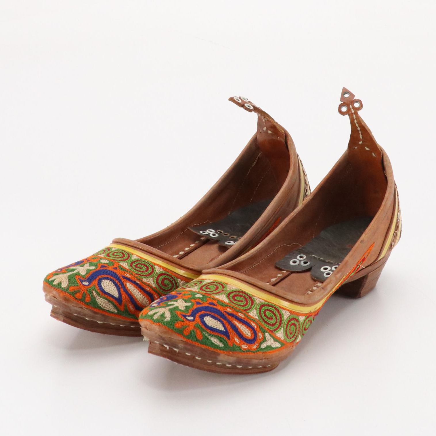 Punjabi/Jutti Handmade Embroidered Leather Shoes with Grommet Detail