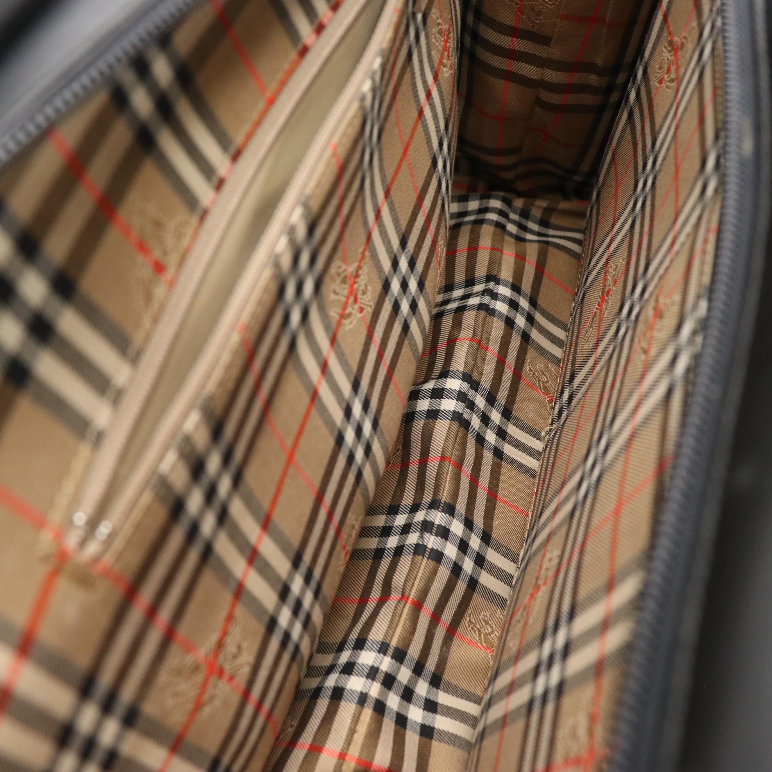 Burberry Handbag in Black Smooth Leather with Nova Check Canvas Stripe