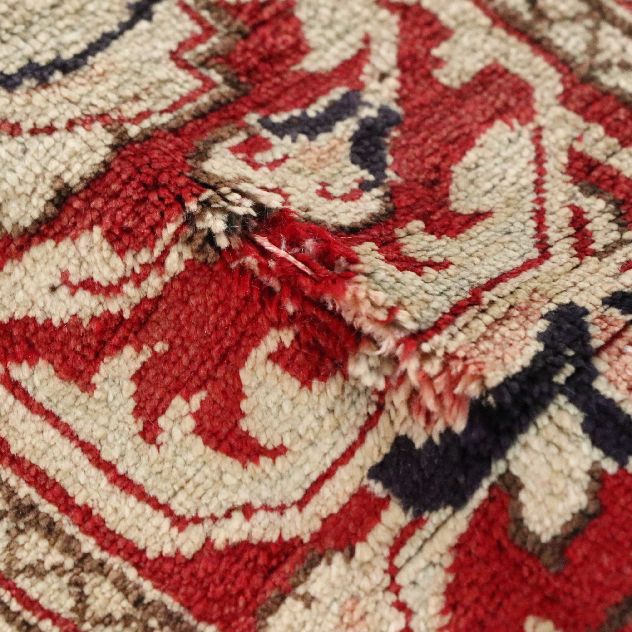 2'5 x 3'8 Hand-Knotted Persian Qom Silk Accent Rug