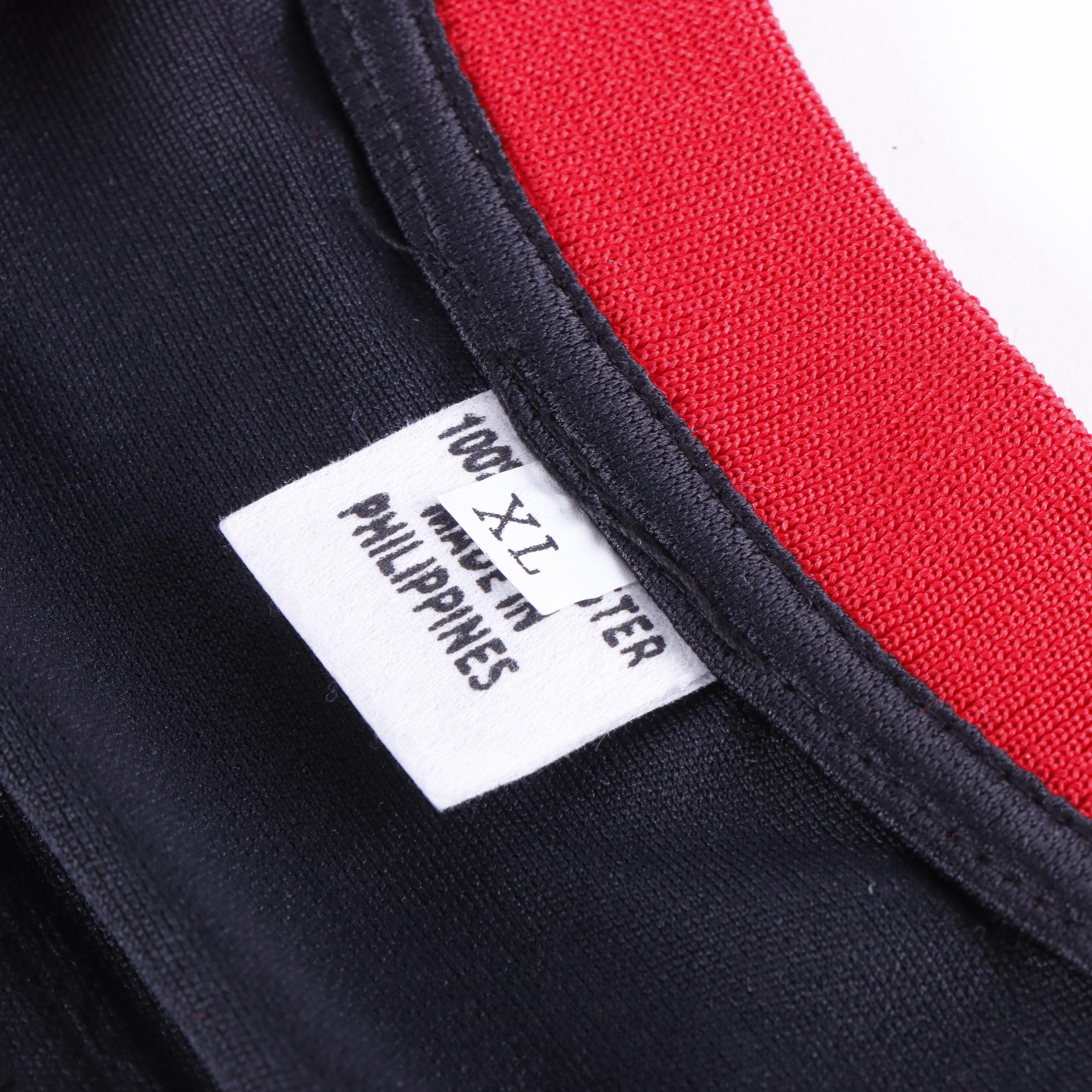 Chris Chelios Signed “HOF 2013” Chicago Blackhawks Hockey Jersey, Beckett