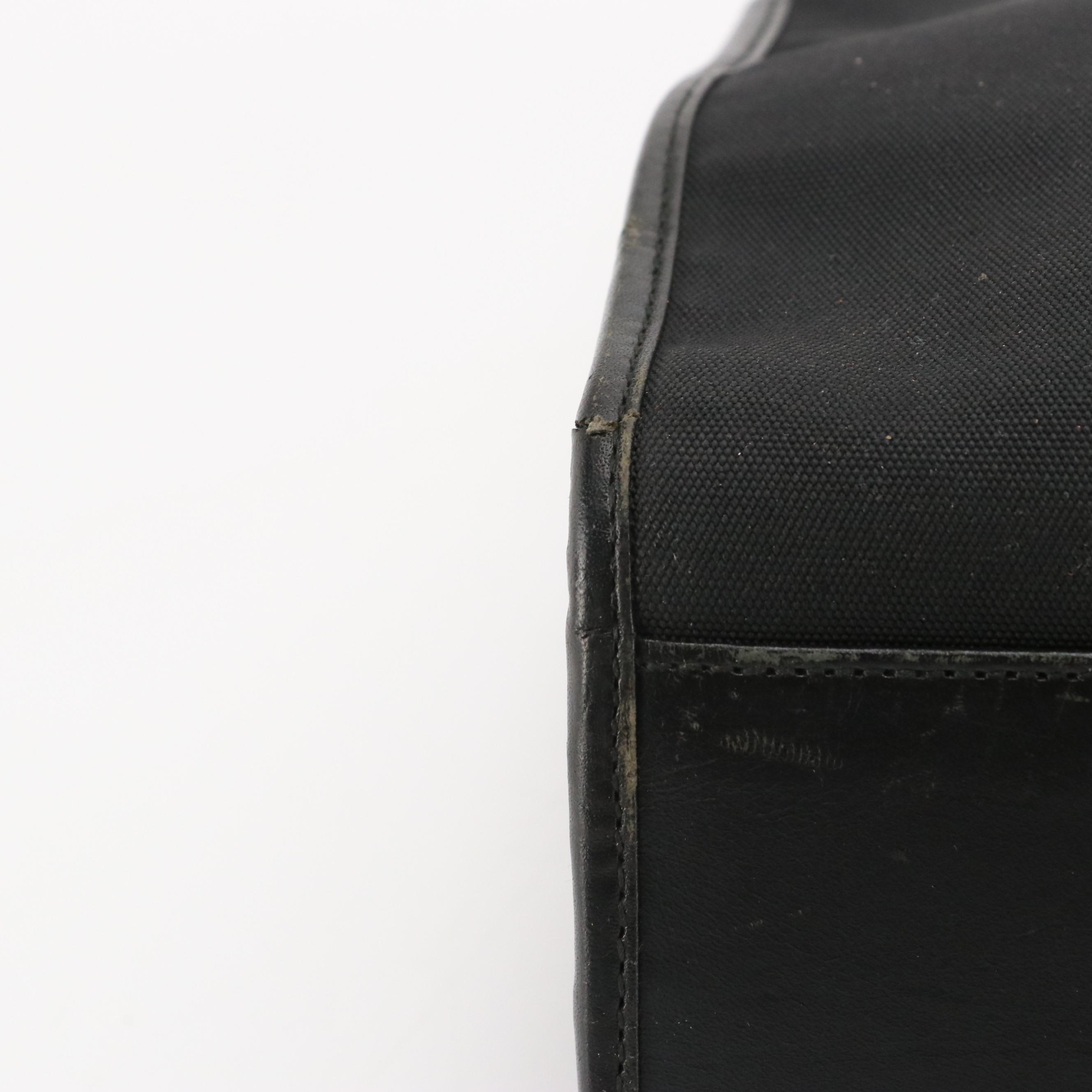 Gucci Piston-Lock Tote Bag in Black Nylon Canvas and Leather Trim