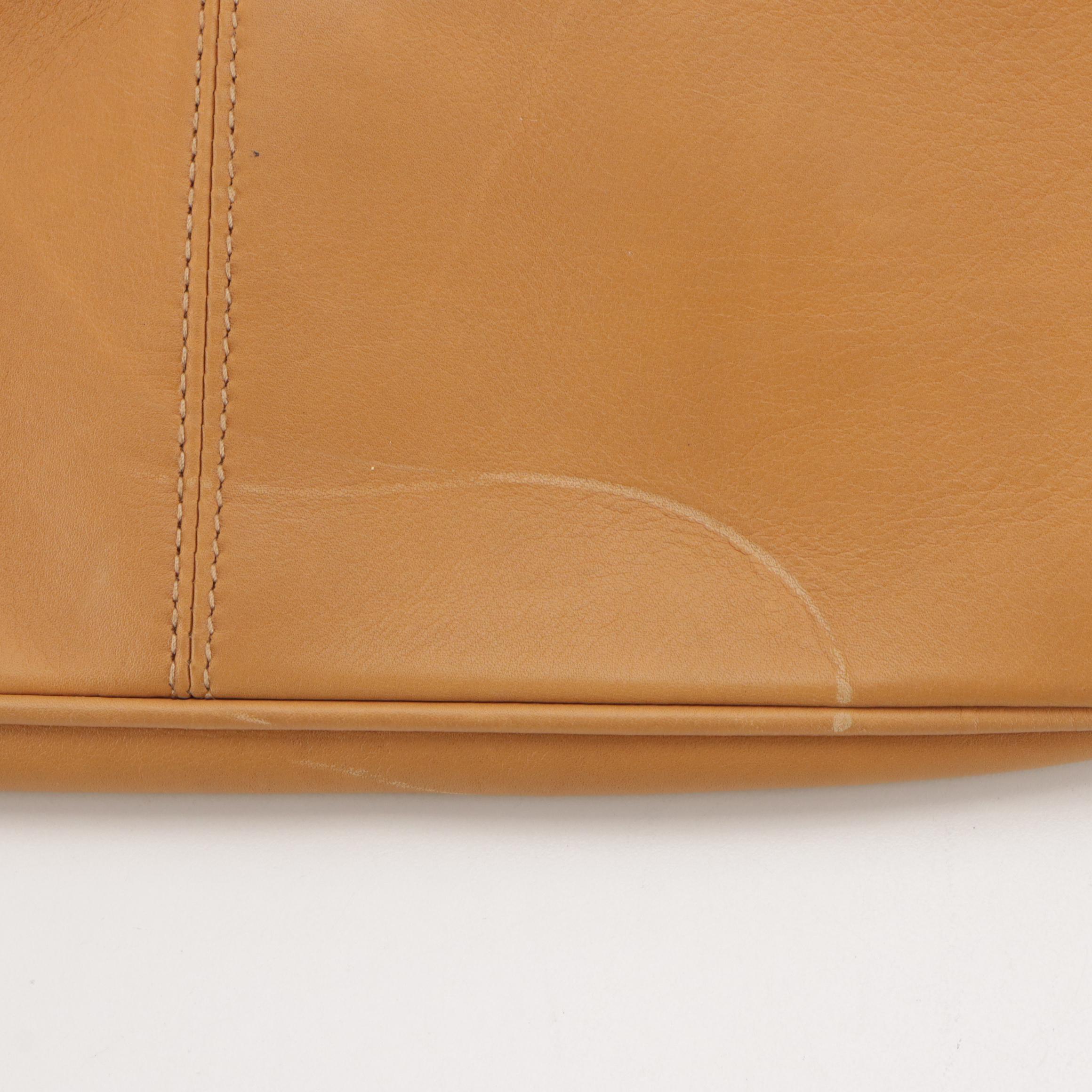 Gucci Large Fold Over Messenger Bag in Tan Leather