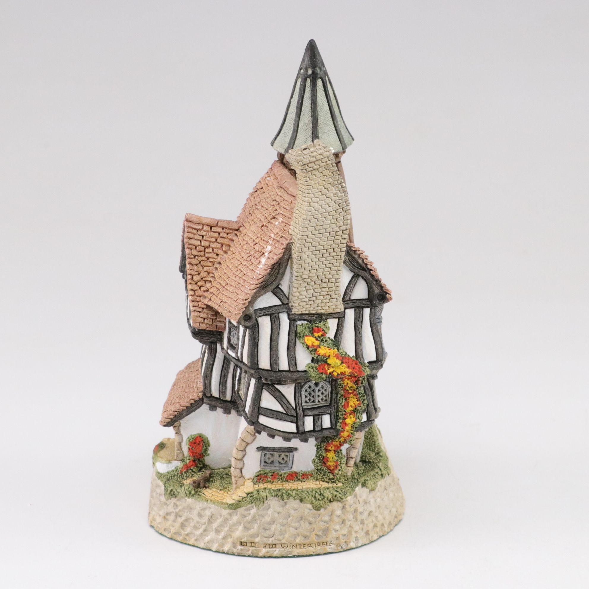 Four David Winter Cottages with "Falstaff Manor"