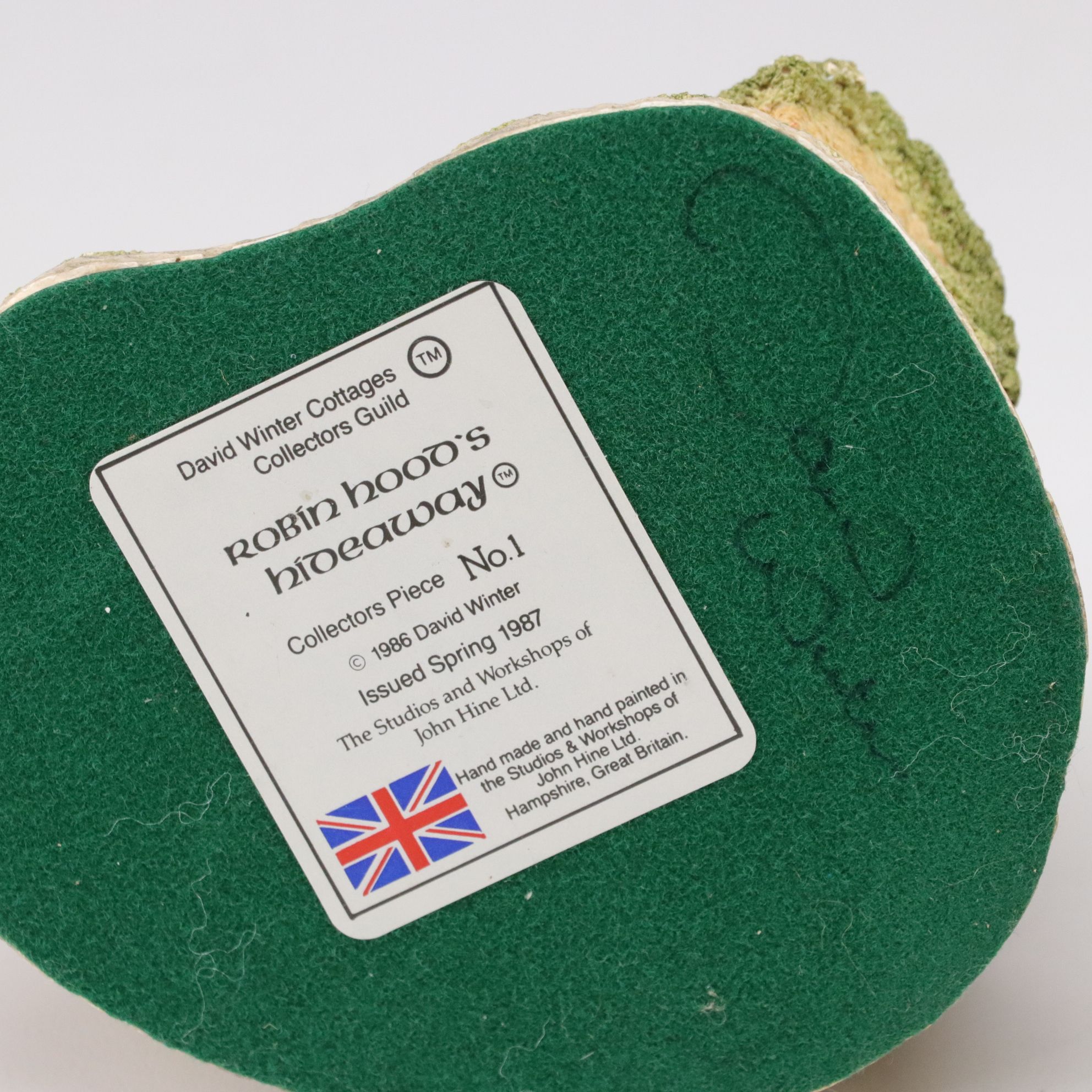 Four David Winter Cottages with "Falstaff Manor"