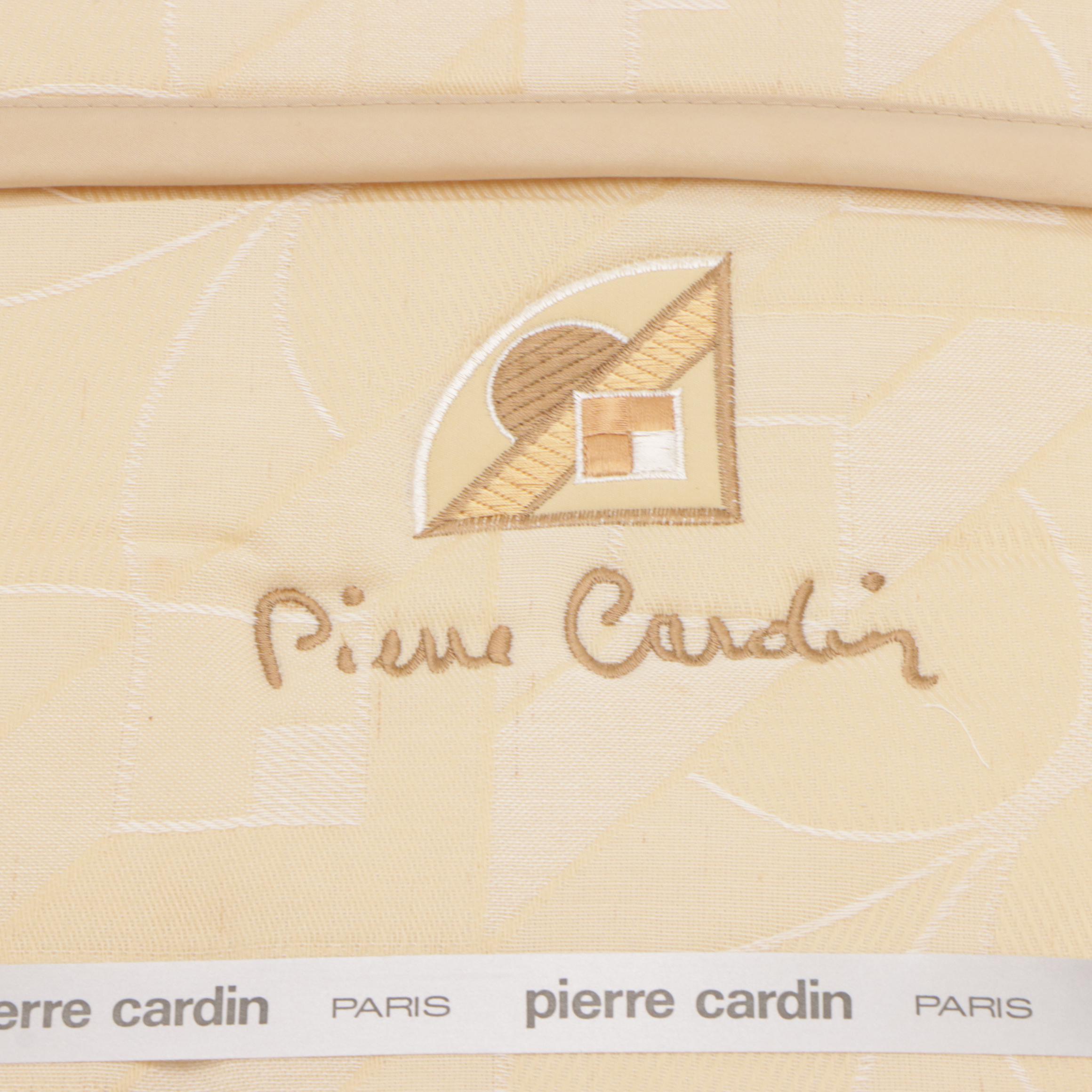 Pierre Cardin Quilted Jacquard Blanket