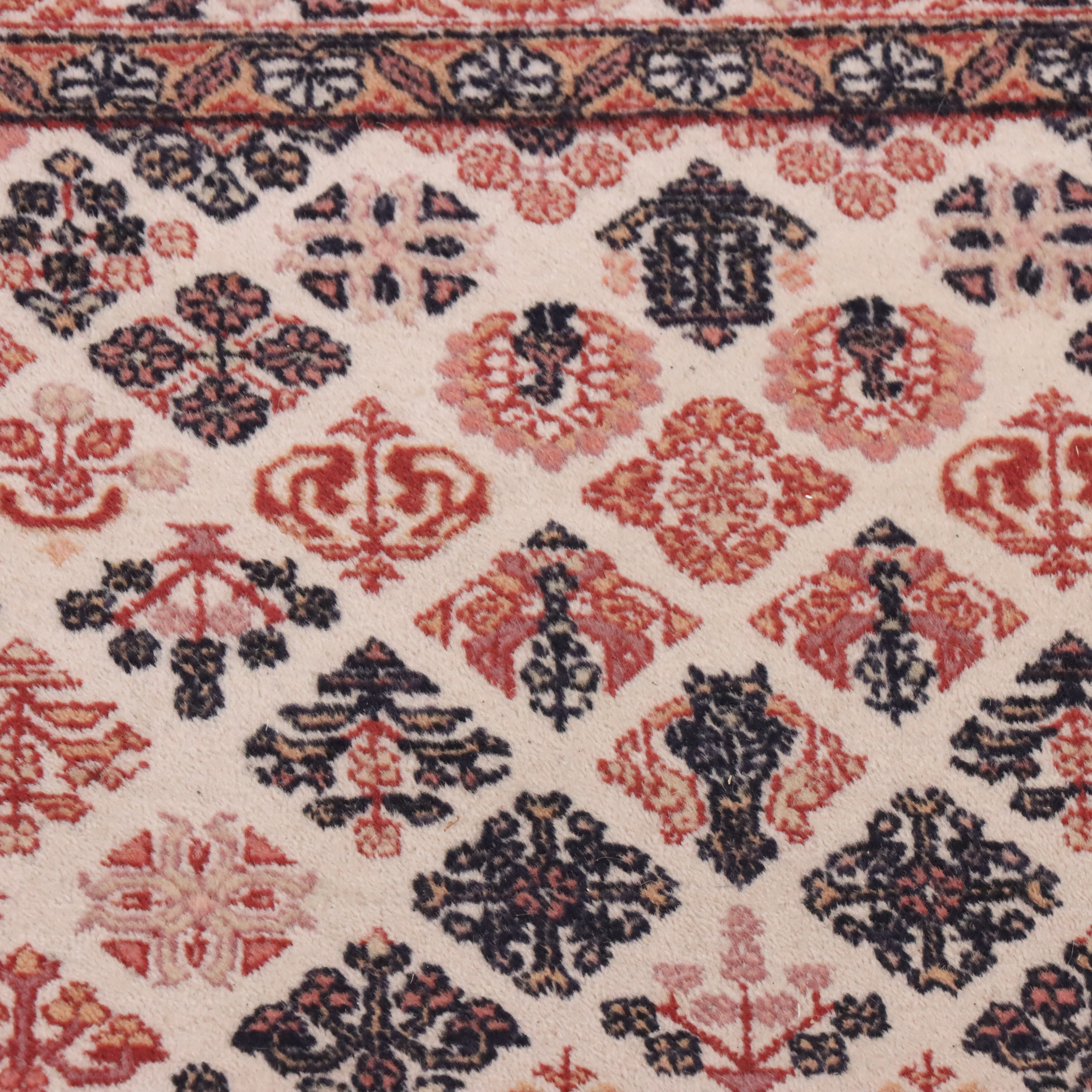2'7 x 5'1 Hand-Knotted Caucasian Accent Rug