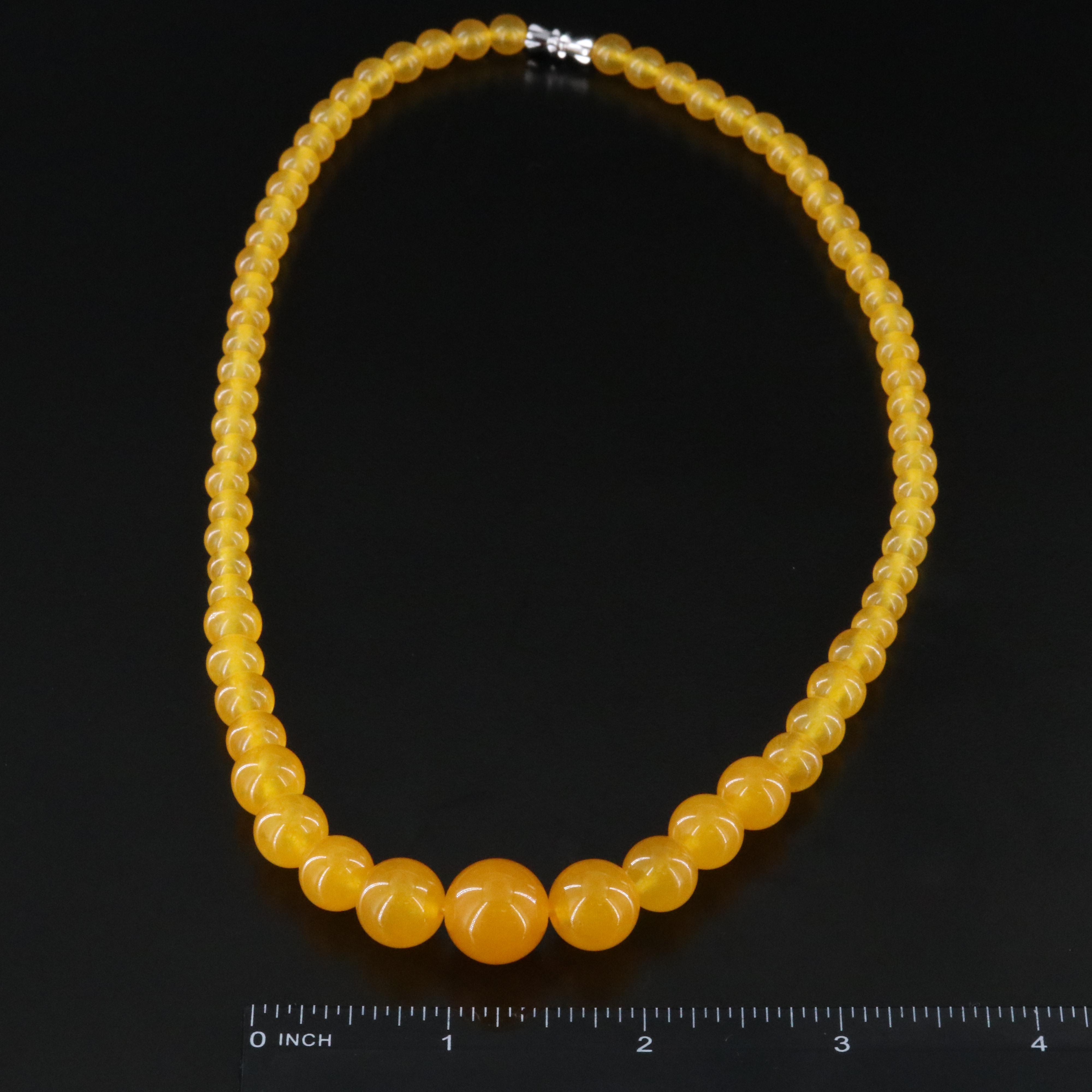 Graduated Quartzite Necklace