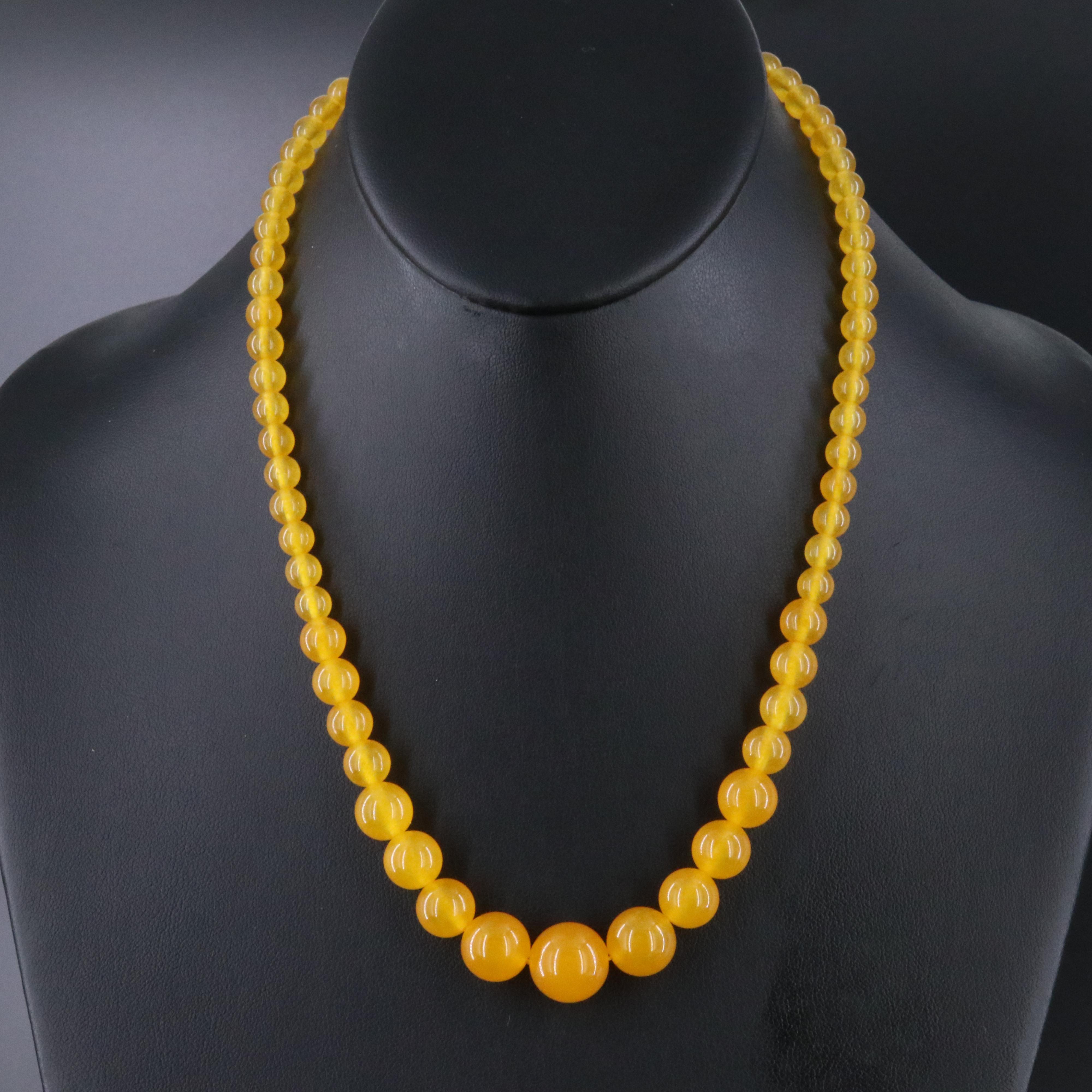 Graduated Quartzite Necklace