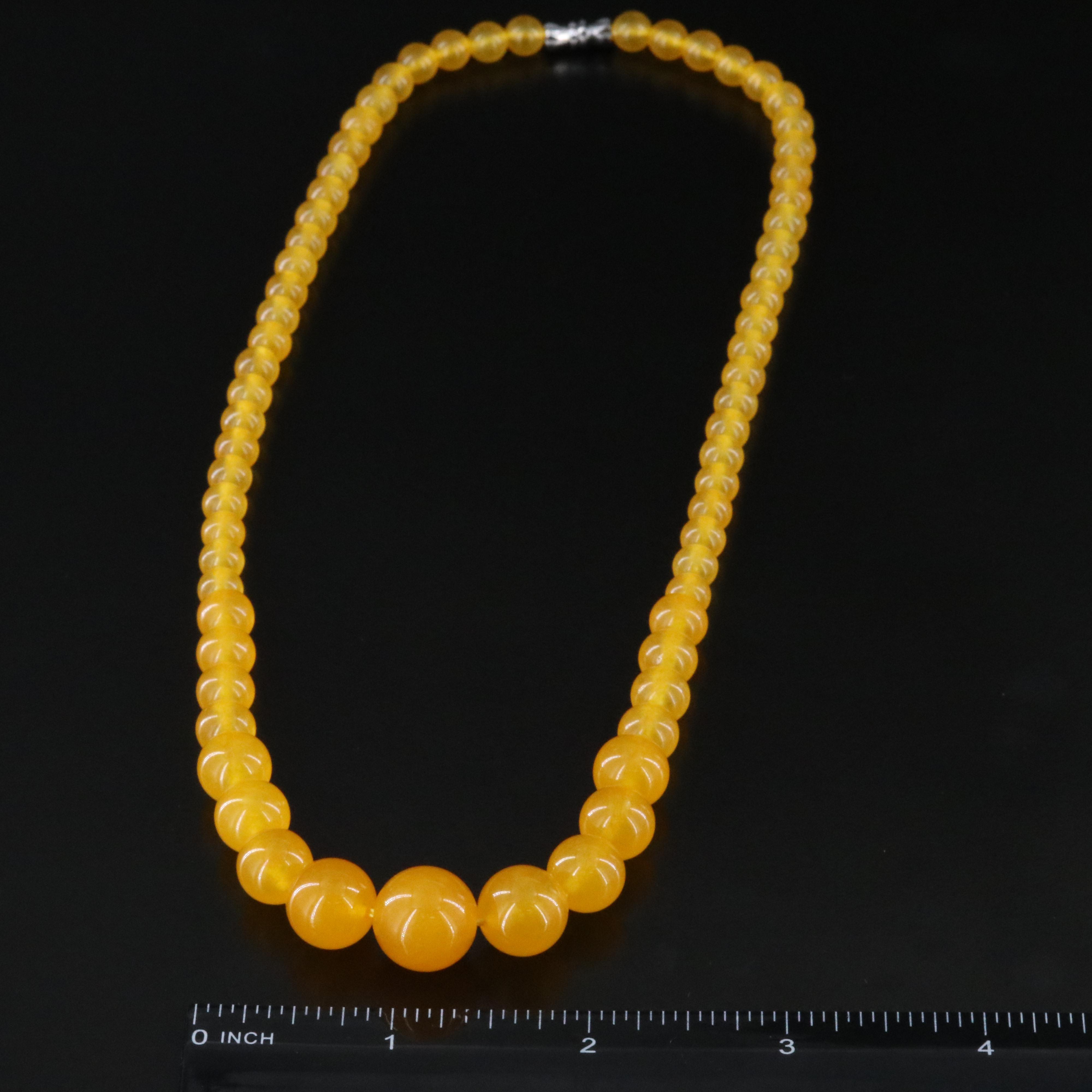 Graduated Quartzite Necklace