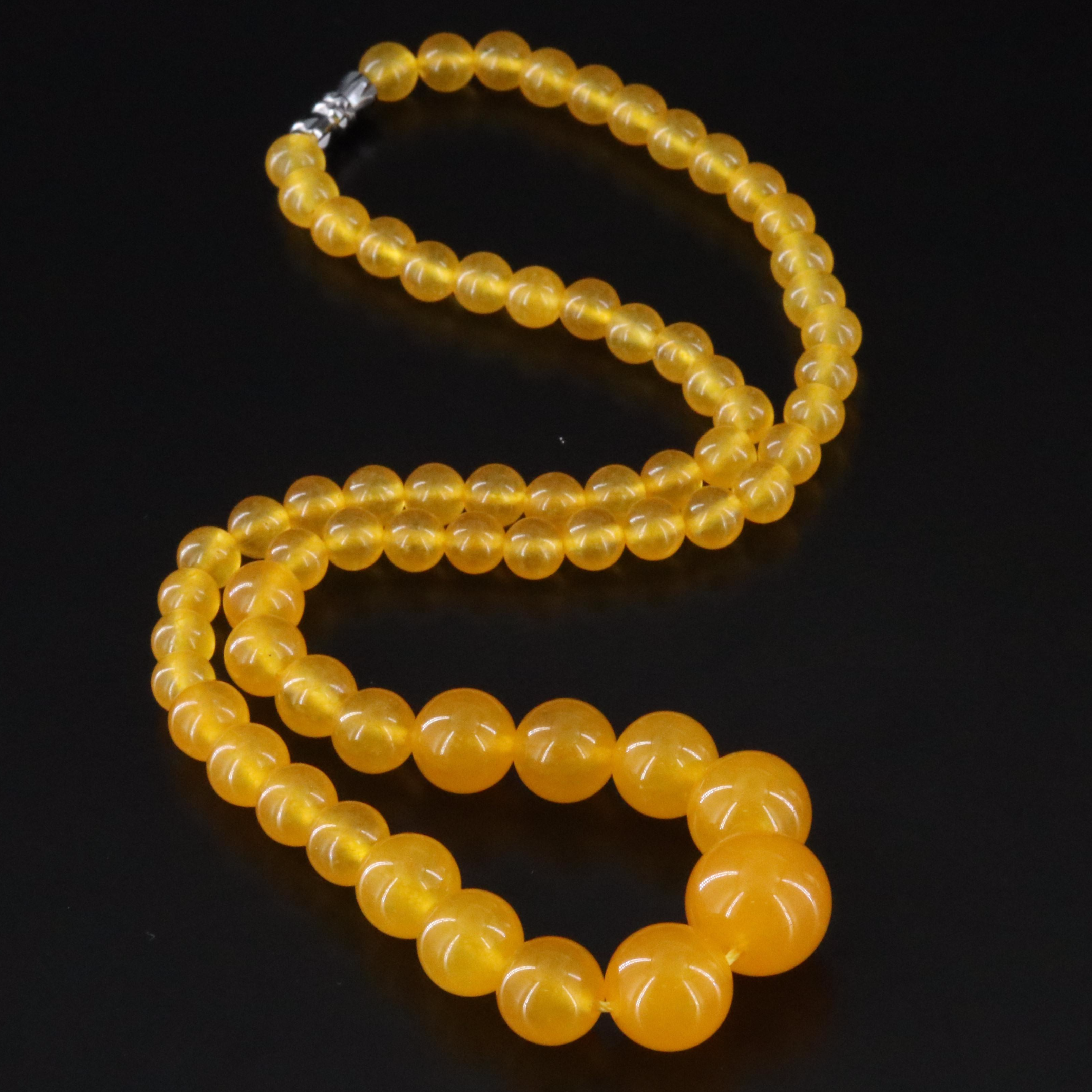 Graduated Quartzite Necklace