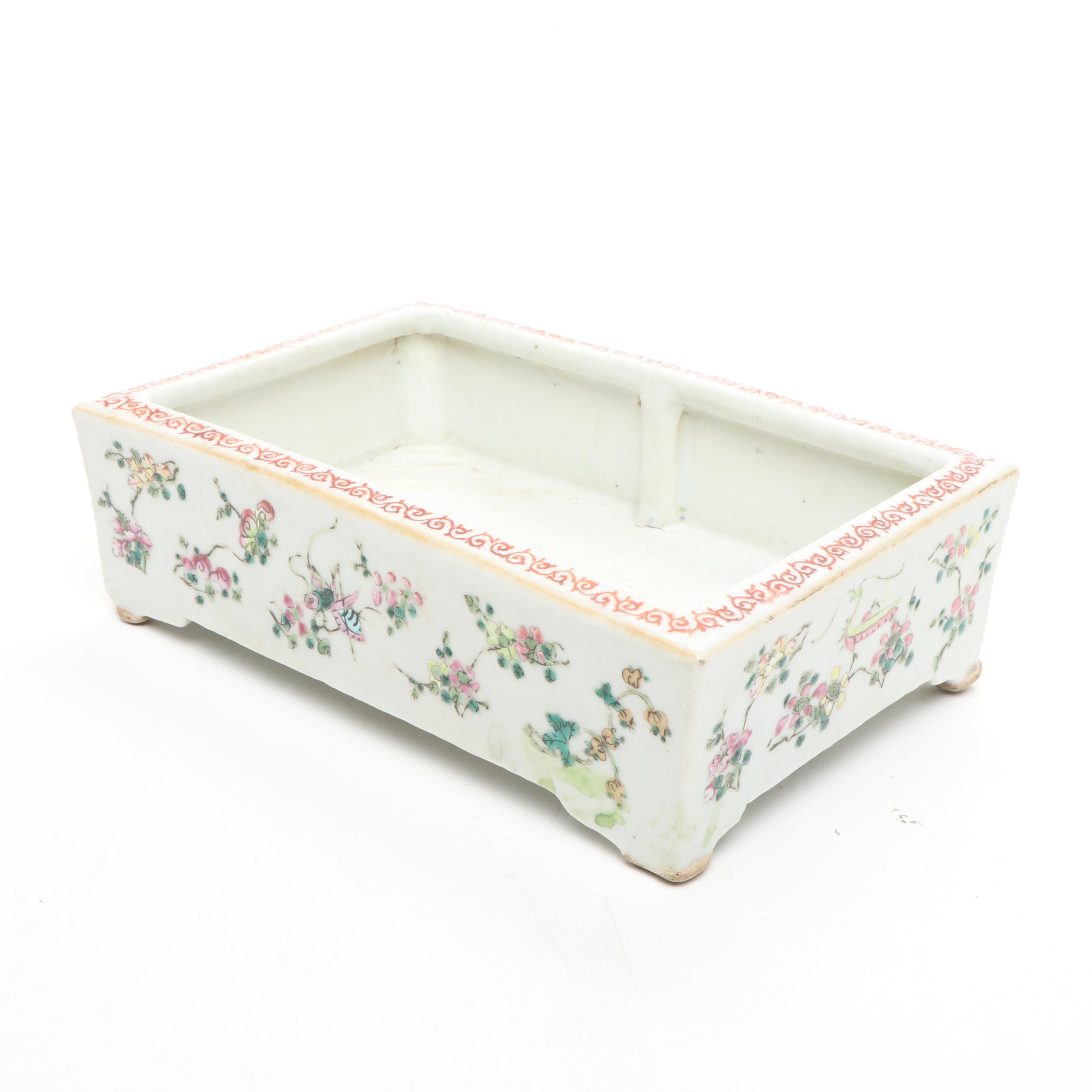 Chinese Porcelain Rose Medallion Lobed Tazza with Famille Rose Plate and Planter