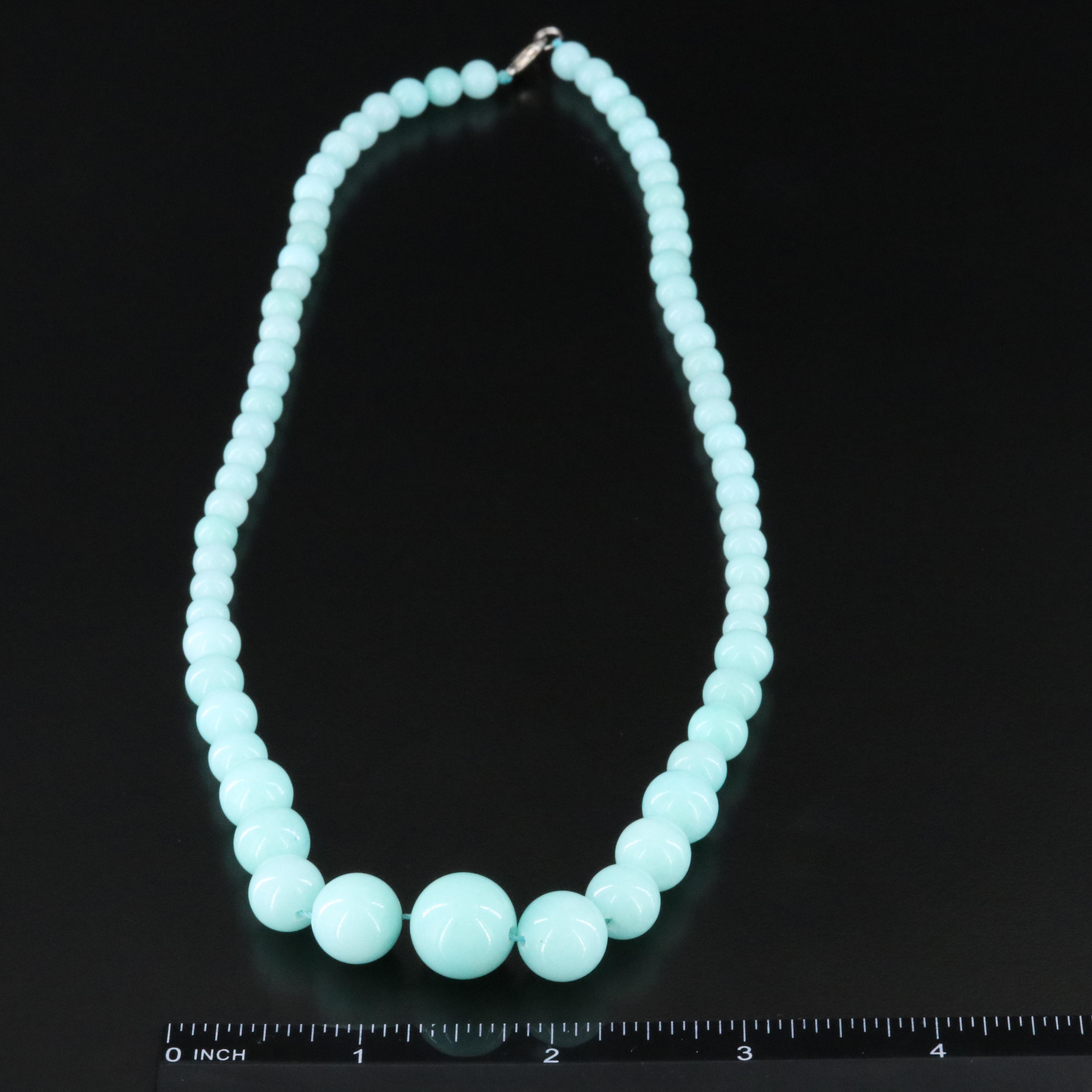 Graduated Quartzite Necklace