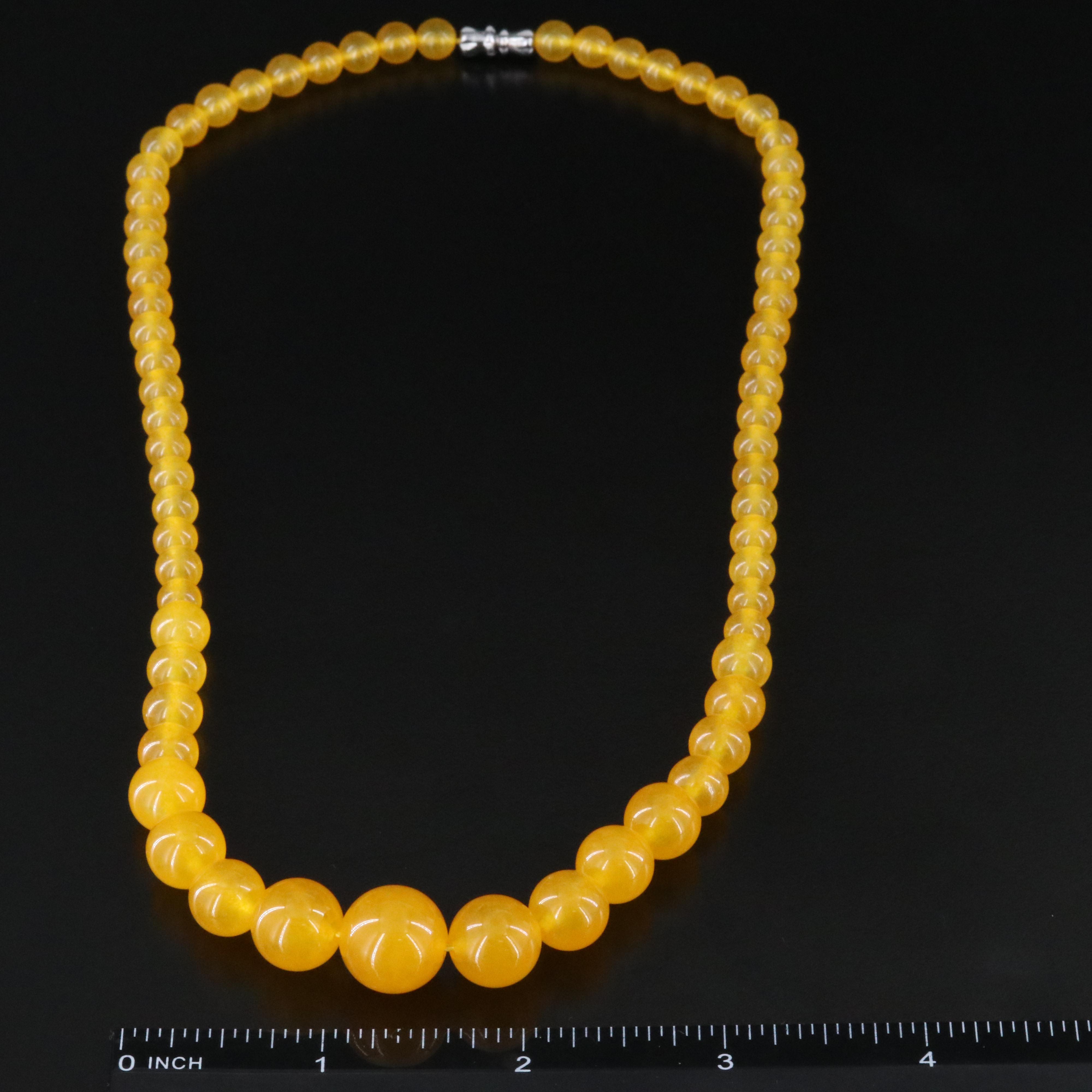 Graduated Quartzite Necklace
