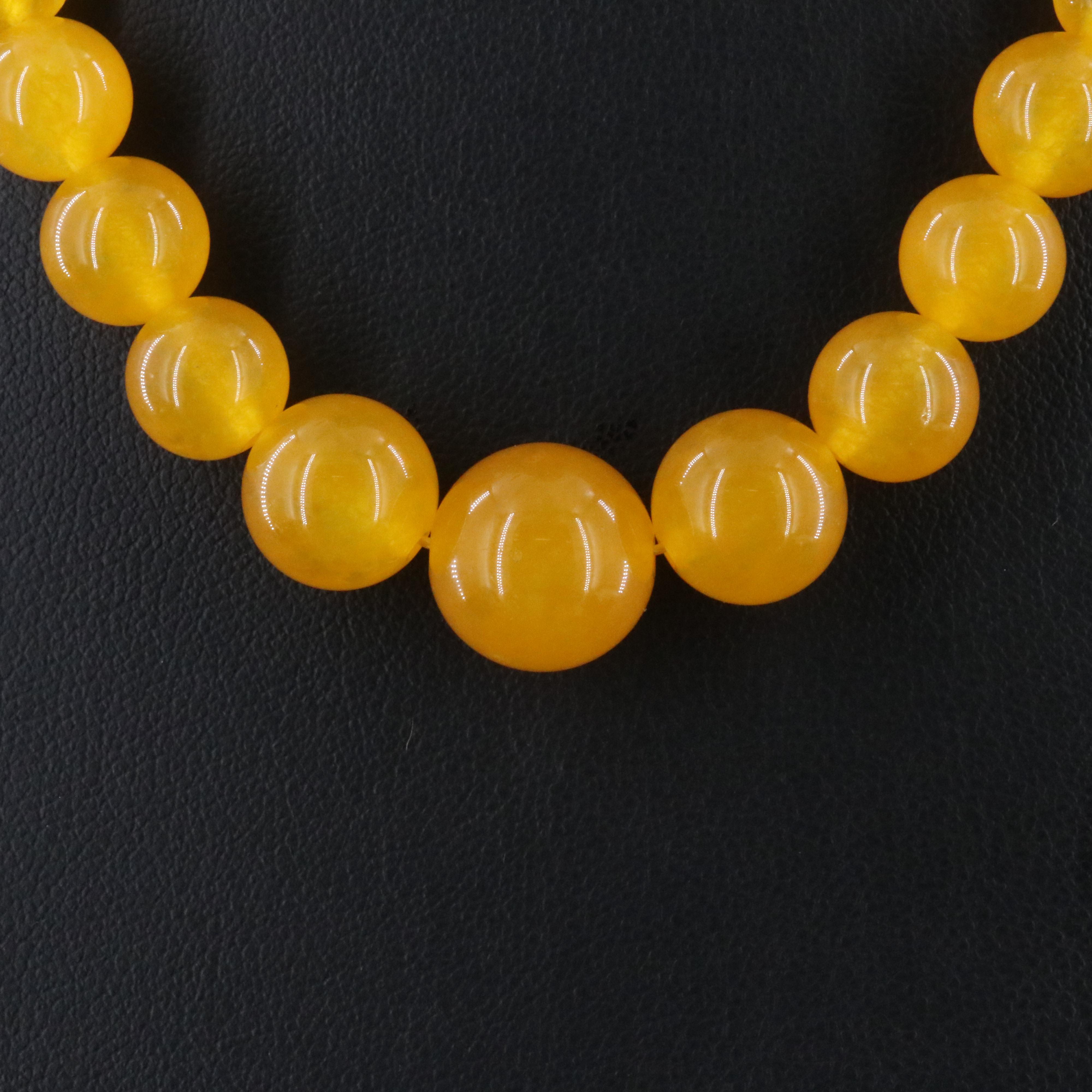 Graduated Quartzite Necklace