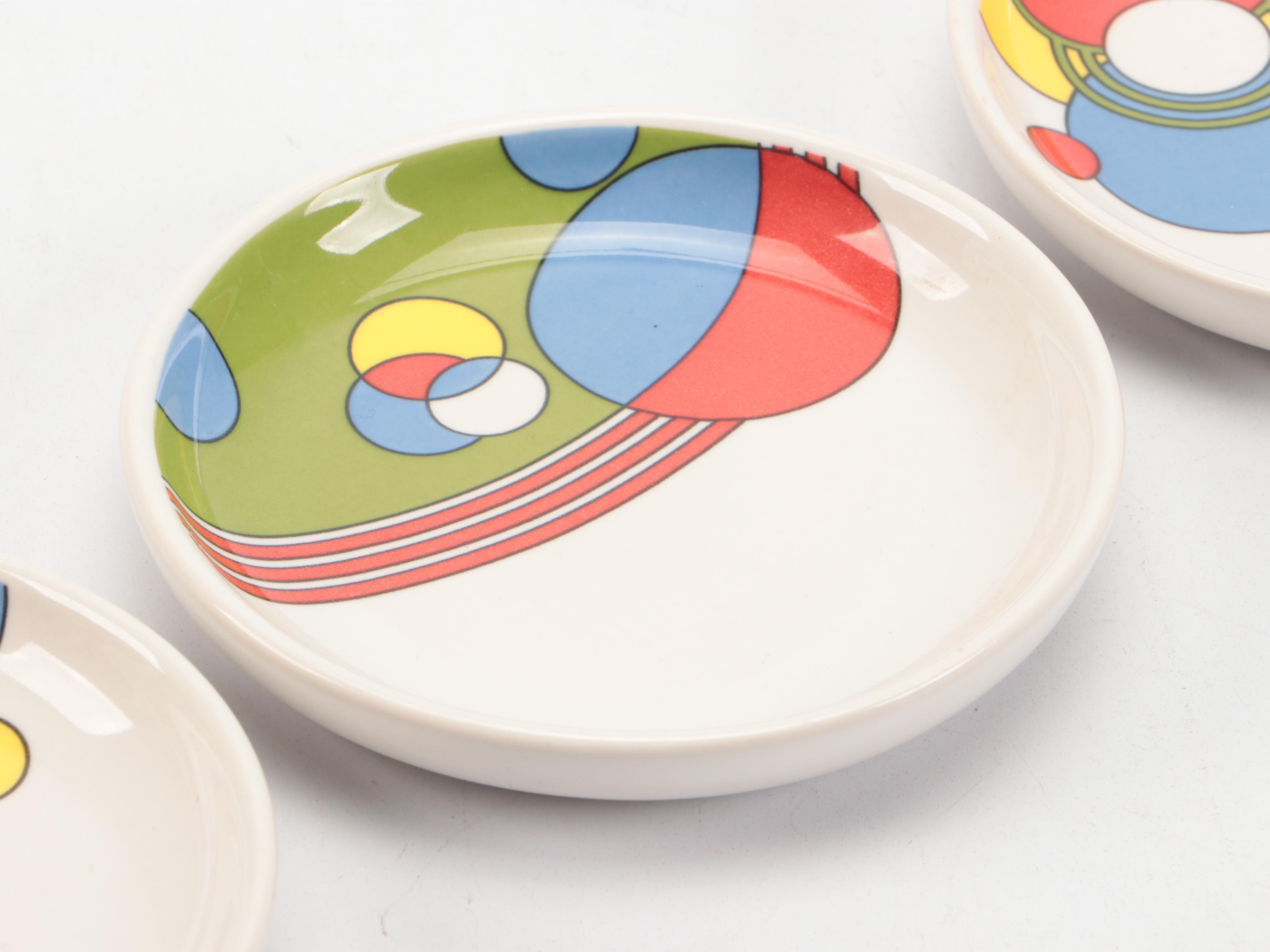 Frank Lloyd Wright Collection "Cabaret" Ceramic Plates