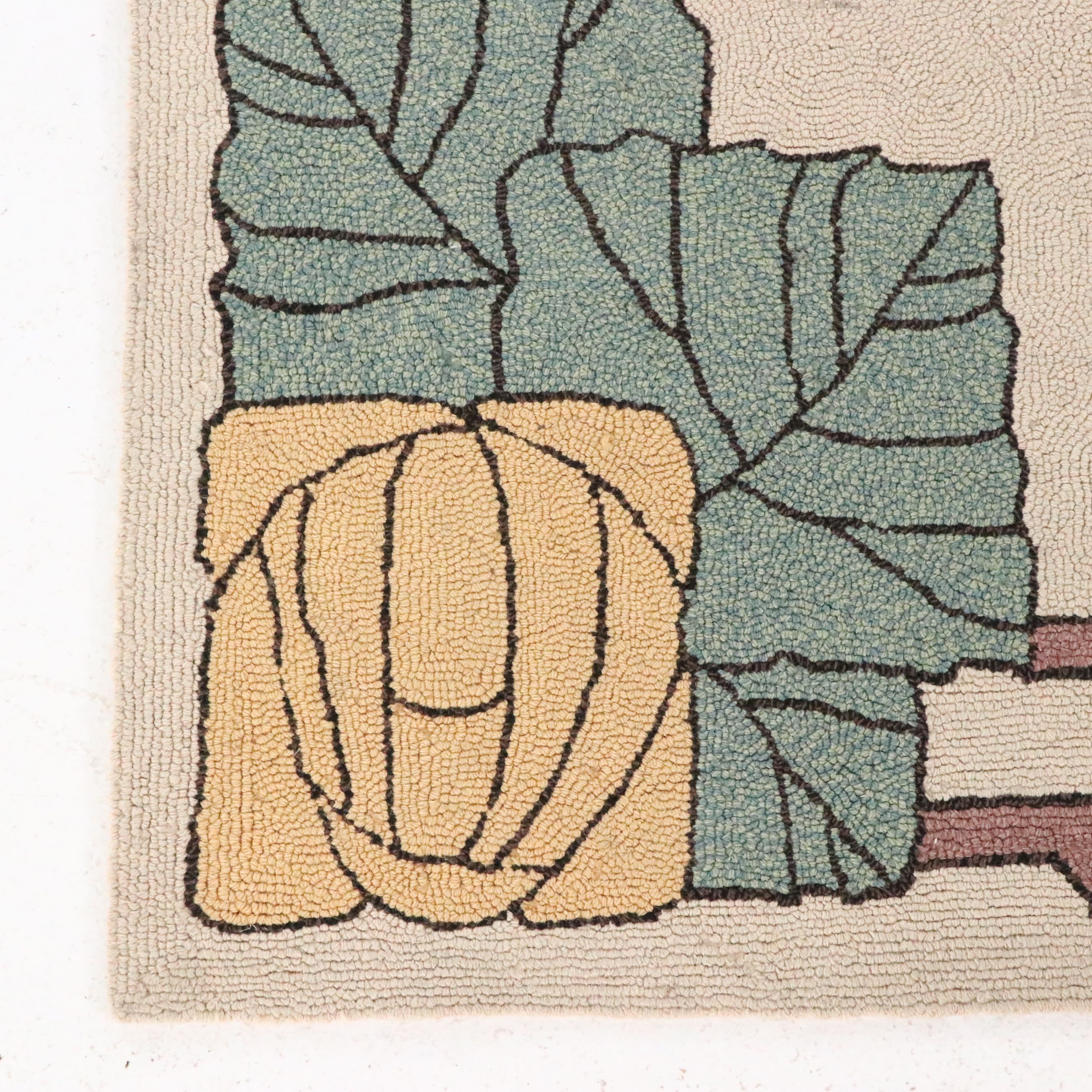 4' x 6' Hand-Tufted Rose and Thorns Area Rug