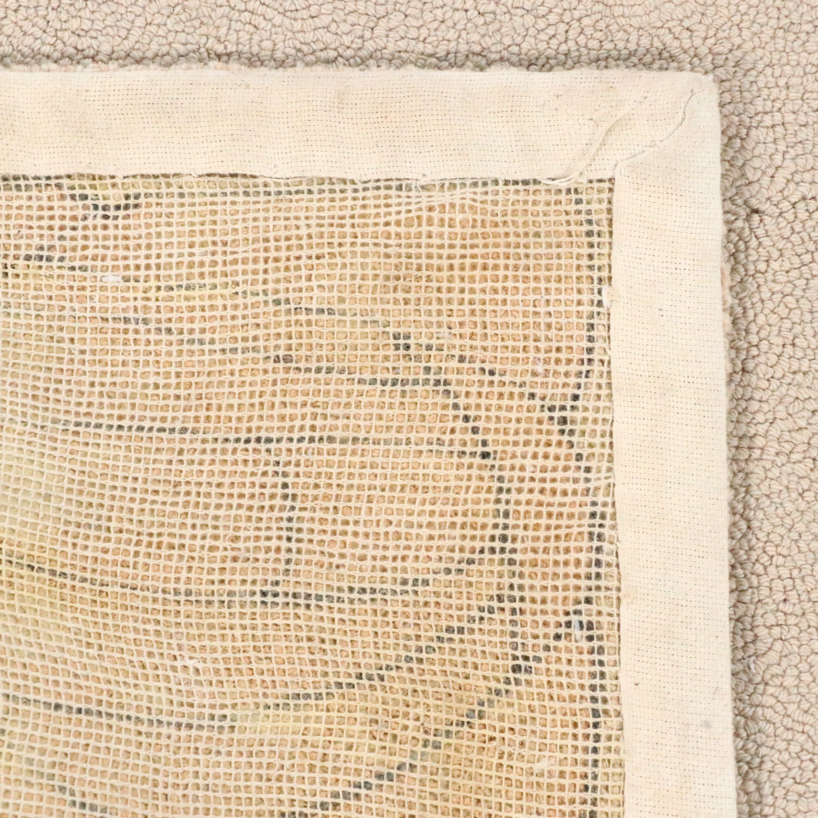 4' x 6' Hand-Tufted Rose and Thorns Area Rug