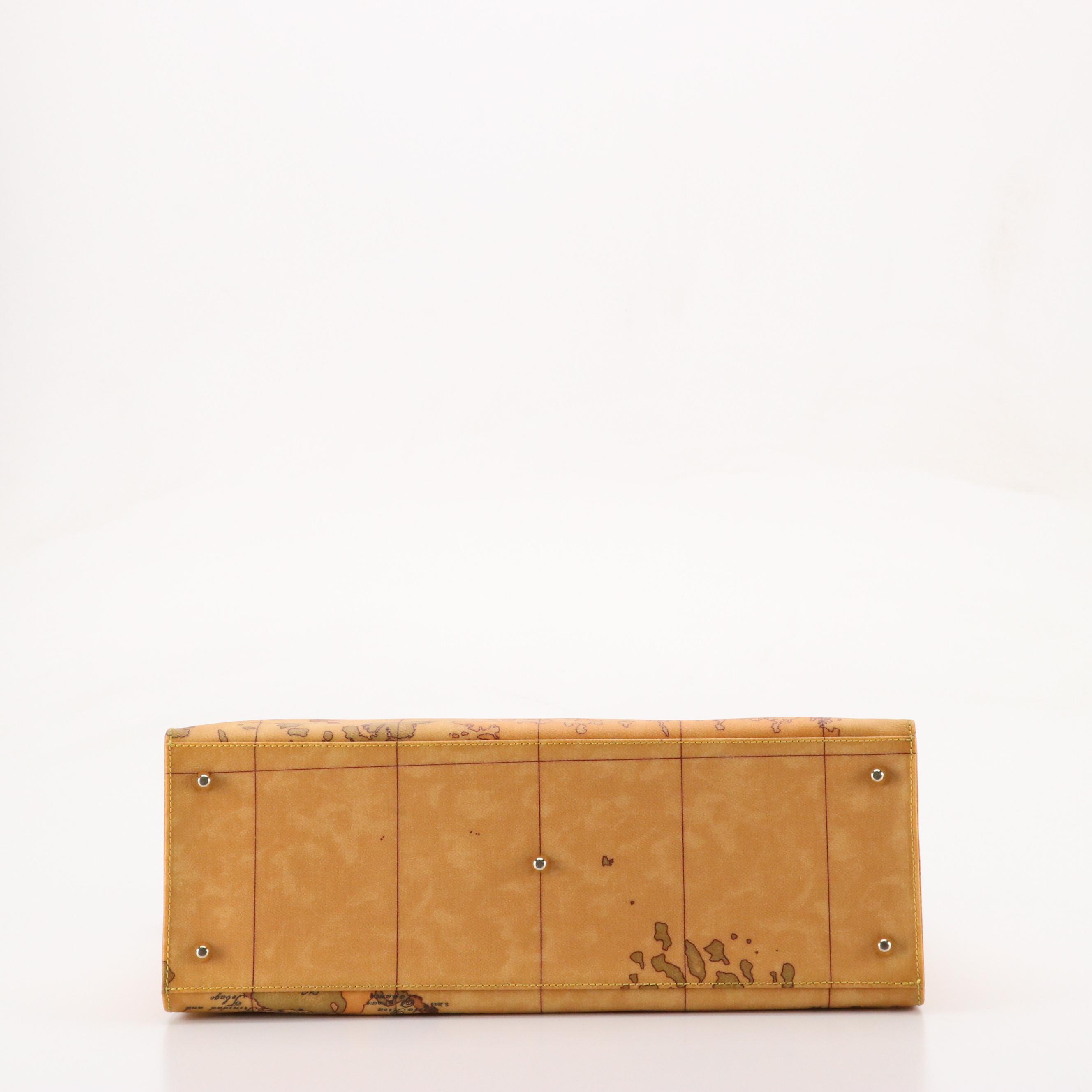 Alviero Martini 1A Two-Way Shoulder Bag and Compact Wallet in Geo Print Canvas