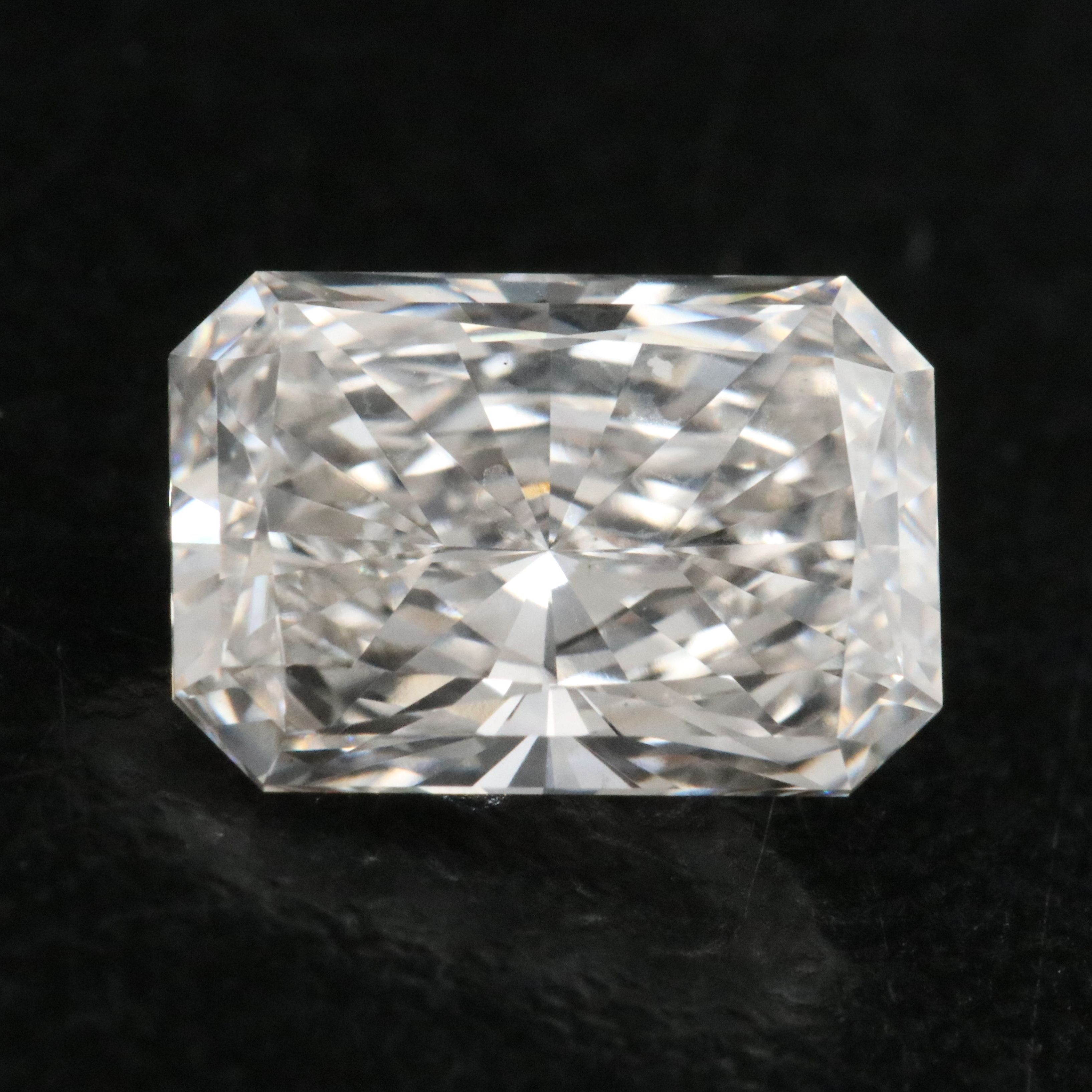 Loose 1.91 CT Lab Grown Diamond with IGI Report