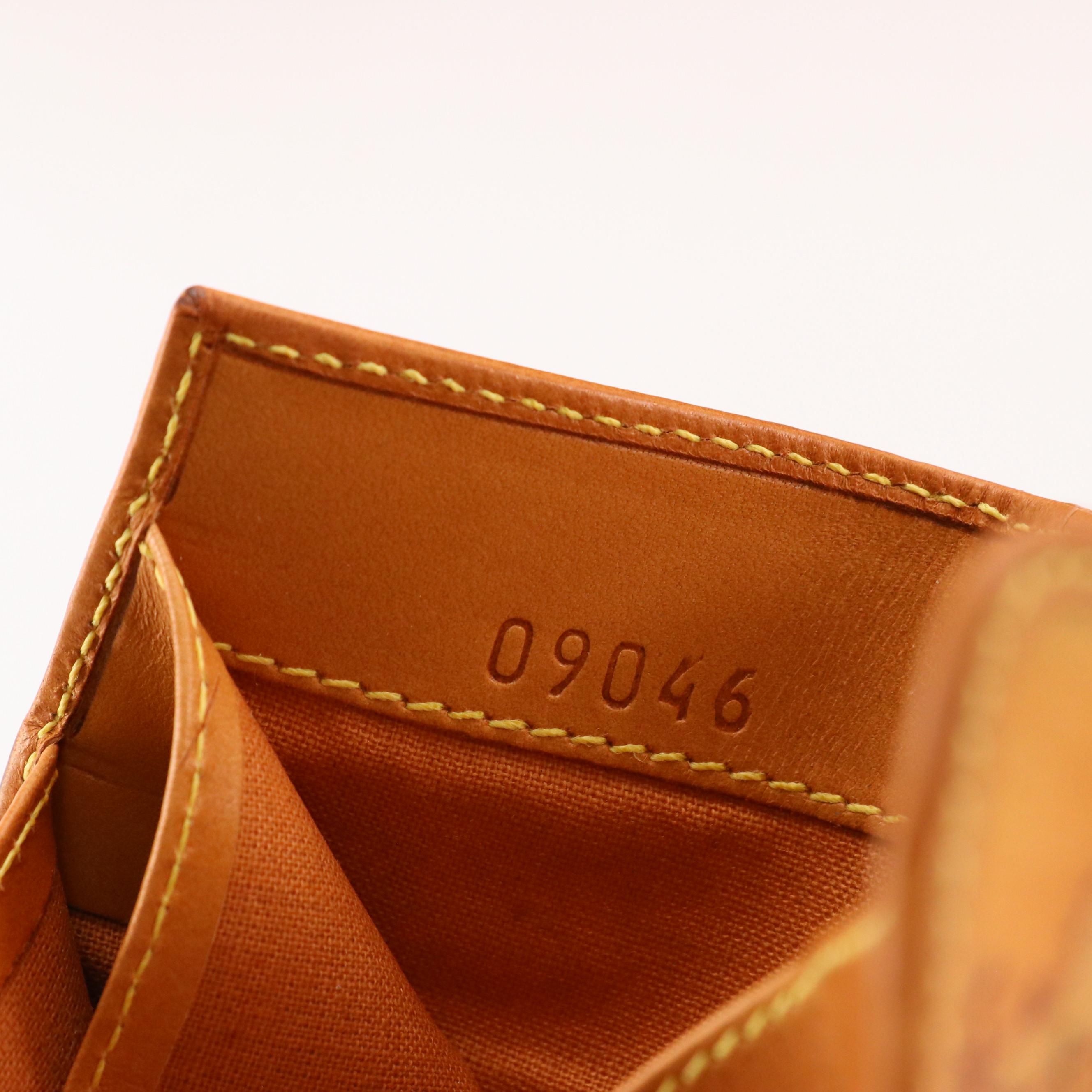 Alviero Martini 1A Two-Way Shoulder Bag and Compact Wallet in Geo Print Canvas