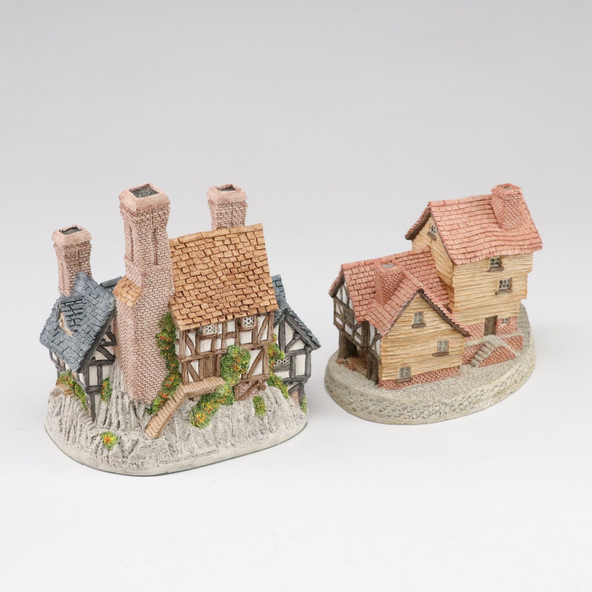 Six David Winter Cottages with "Hertford Court" and "Market Street"