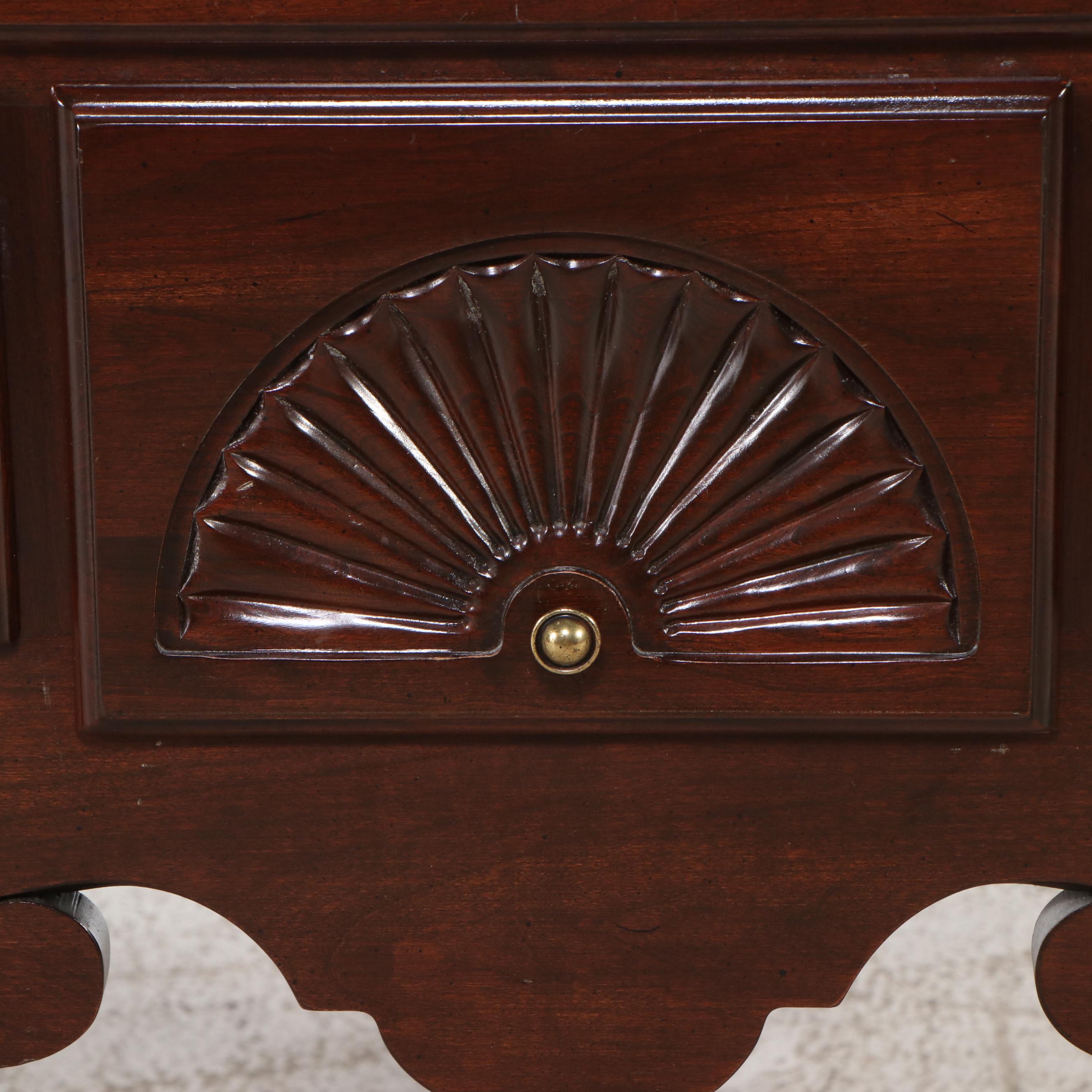 Ethan Allen Queen Anne Style Mahogany Lowboy, Late 20th Century