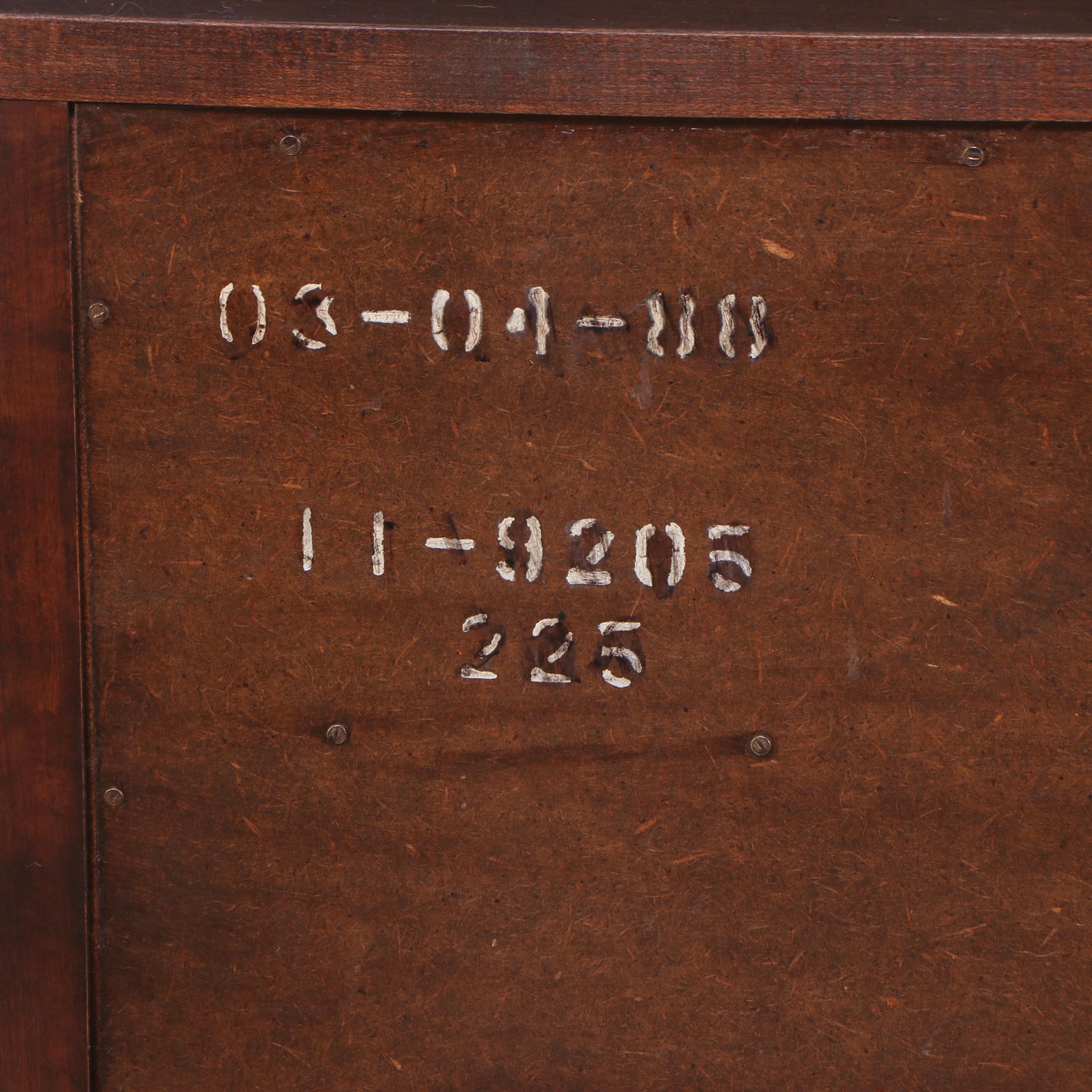 Ethan Allen Queen Anne Style Mahogany Lowboy, Late 20th Century