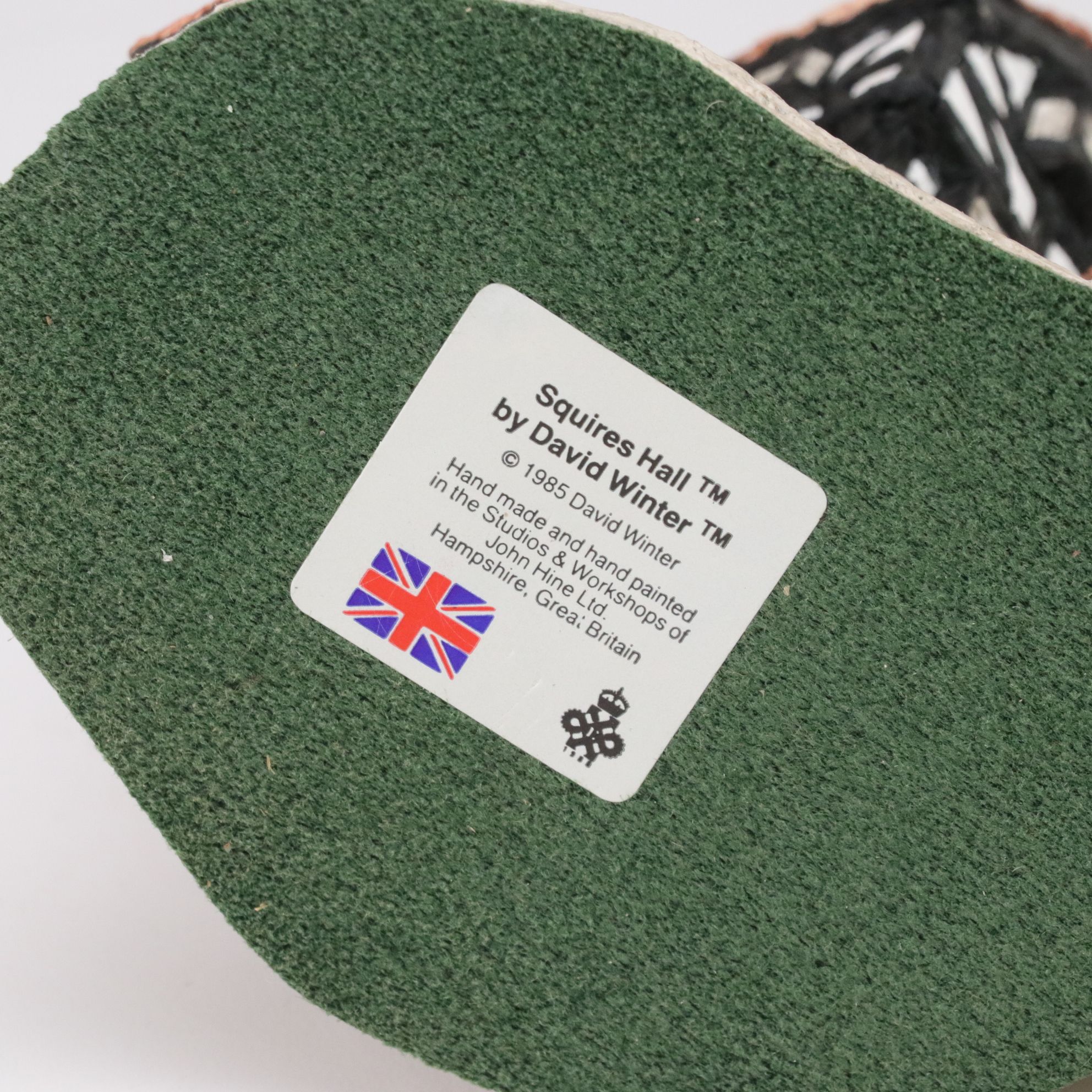 Six David Winter Cottages with "Squires Hall" and "Snow Cottage"