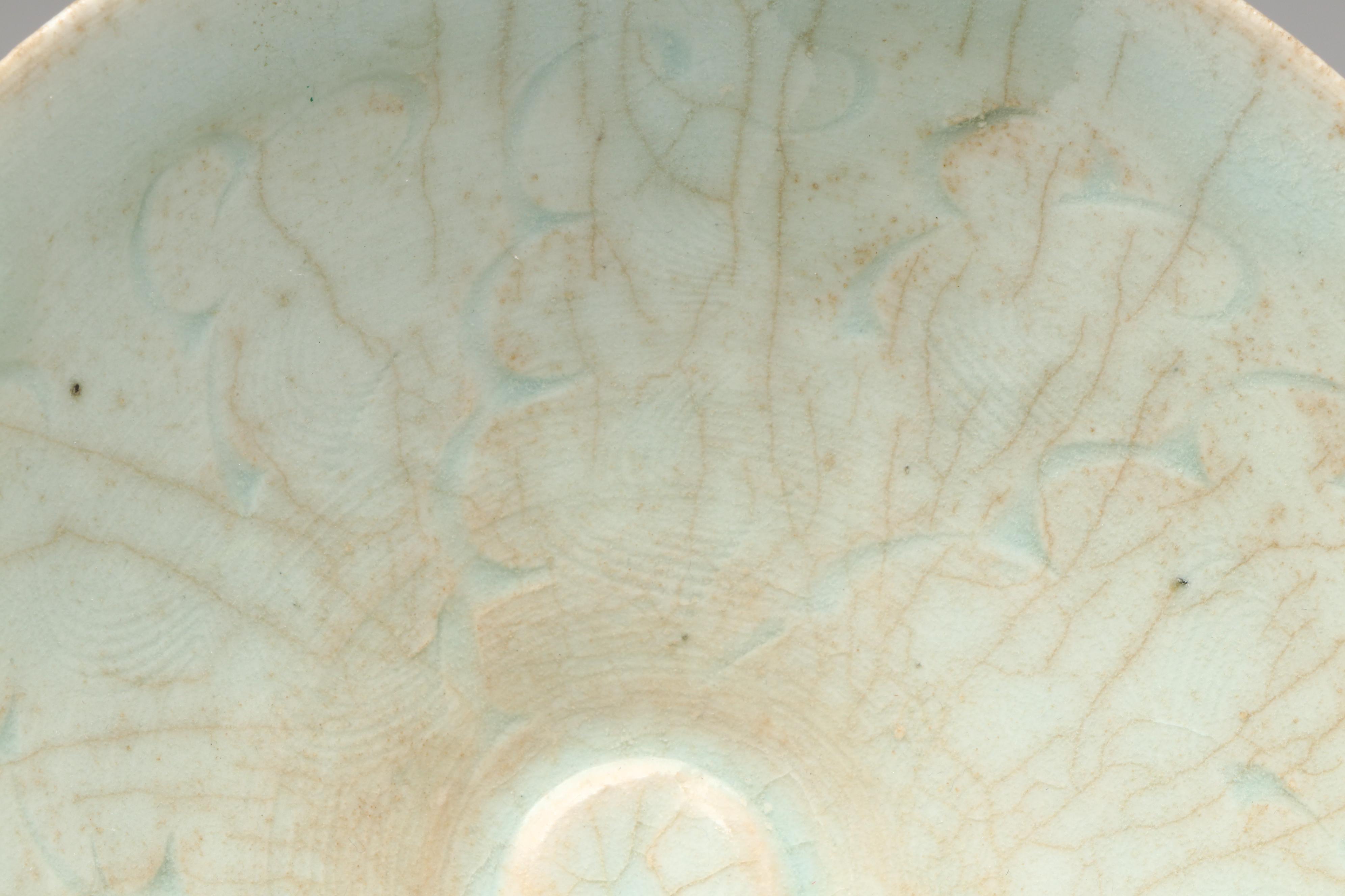 Antique Song Dynasty Celadon Glazed Bowl