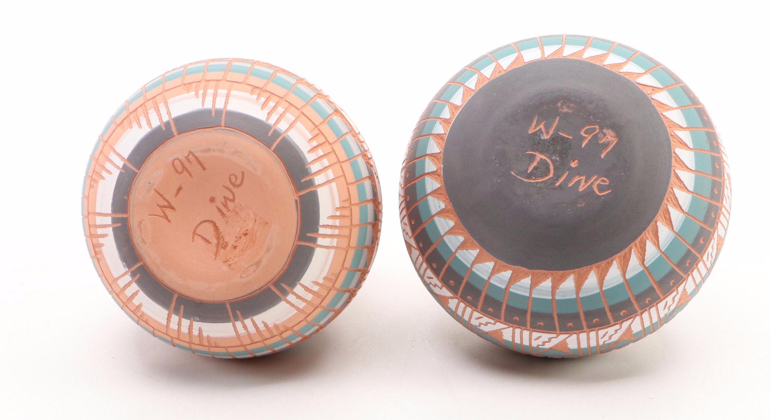 Jemez Pueblo Storyteller Figure & Navajo Diné Sgraffito Pottery Vessels, 20th C