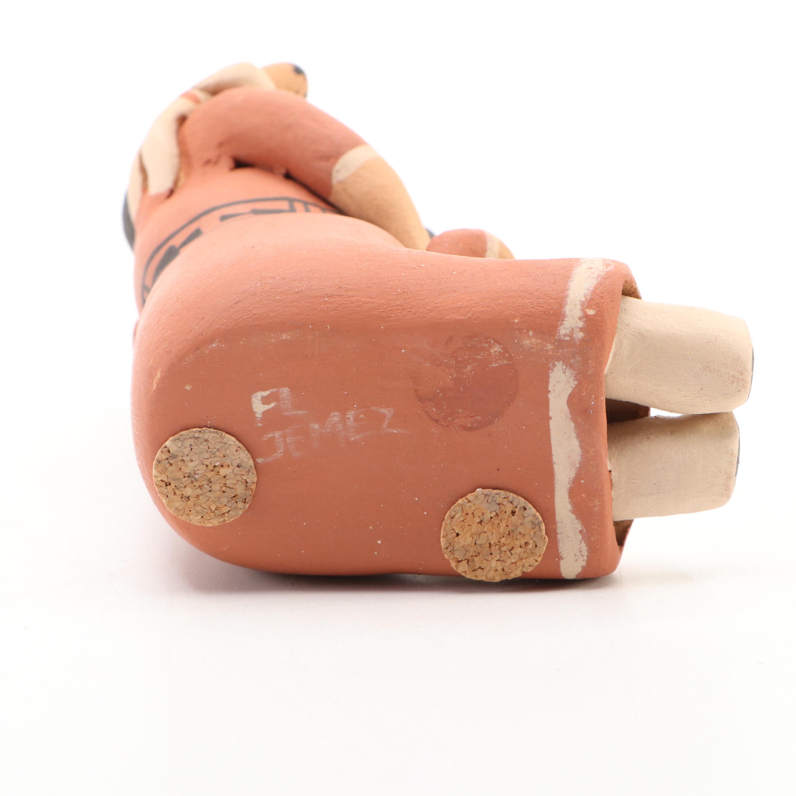 Jemez Pueblo Storyteller Figure & Navajo Diné Sgraffito Pottery Vessels, 20th C