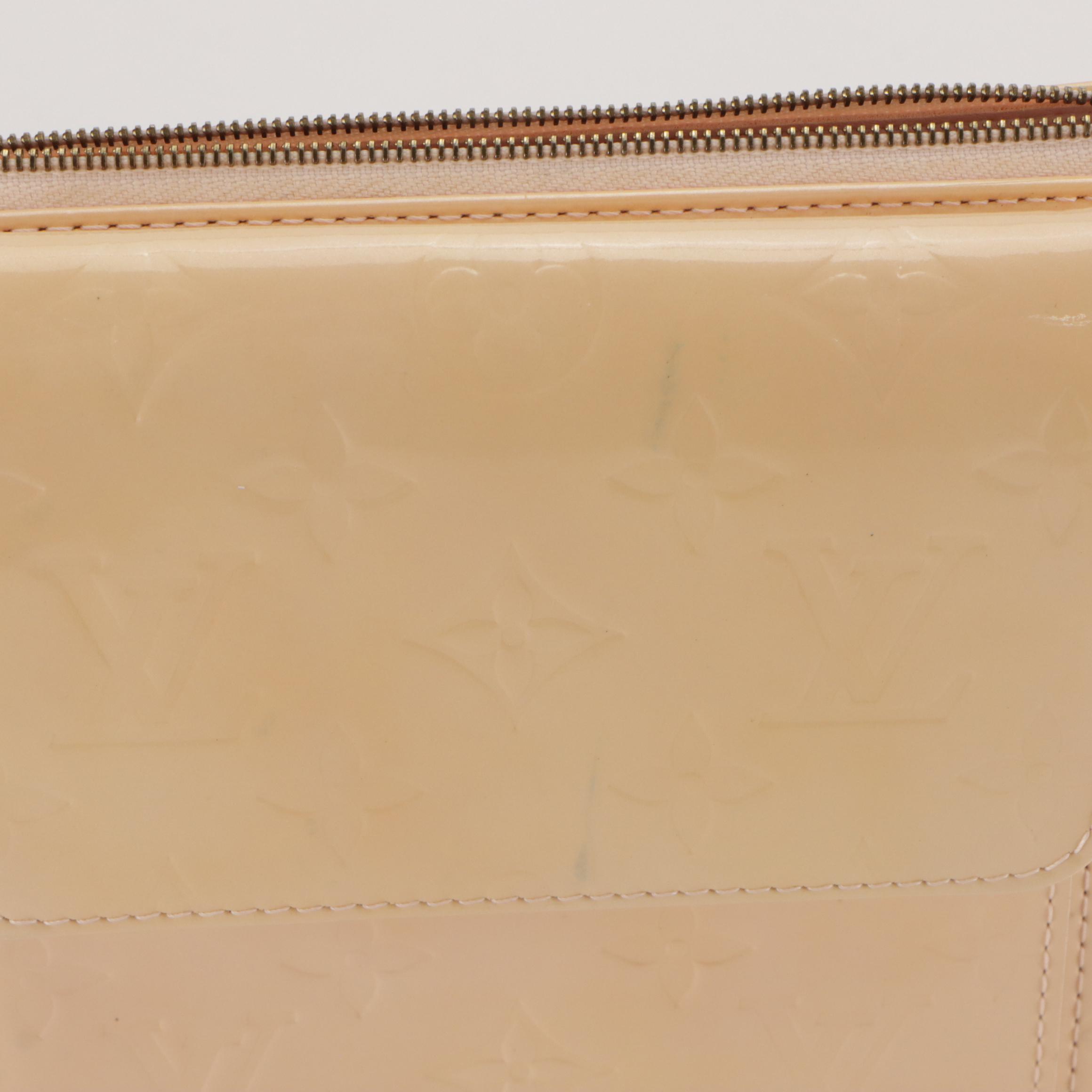 Louis Vuitton Mott Shoulder Bag in Monogram Vernis Leather