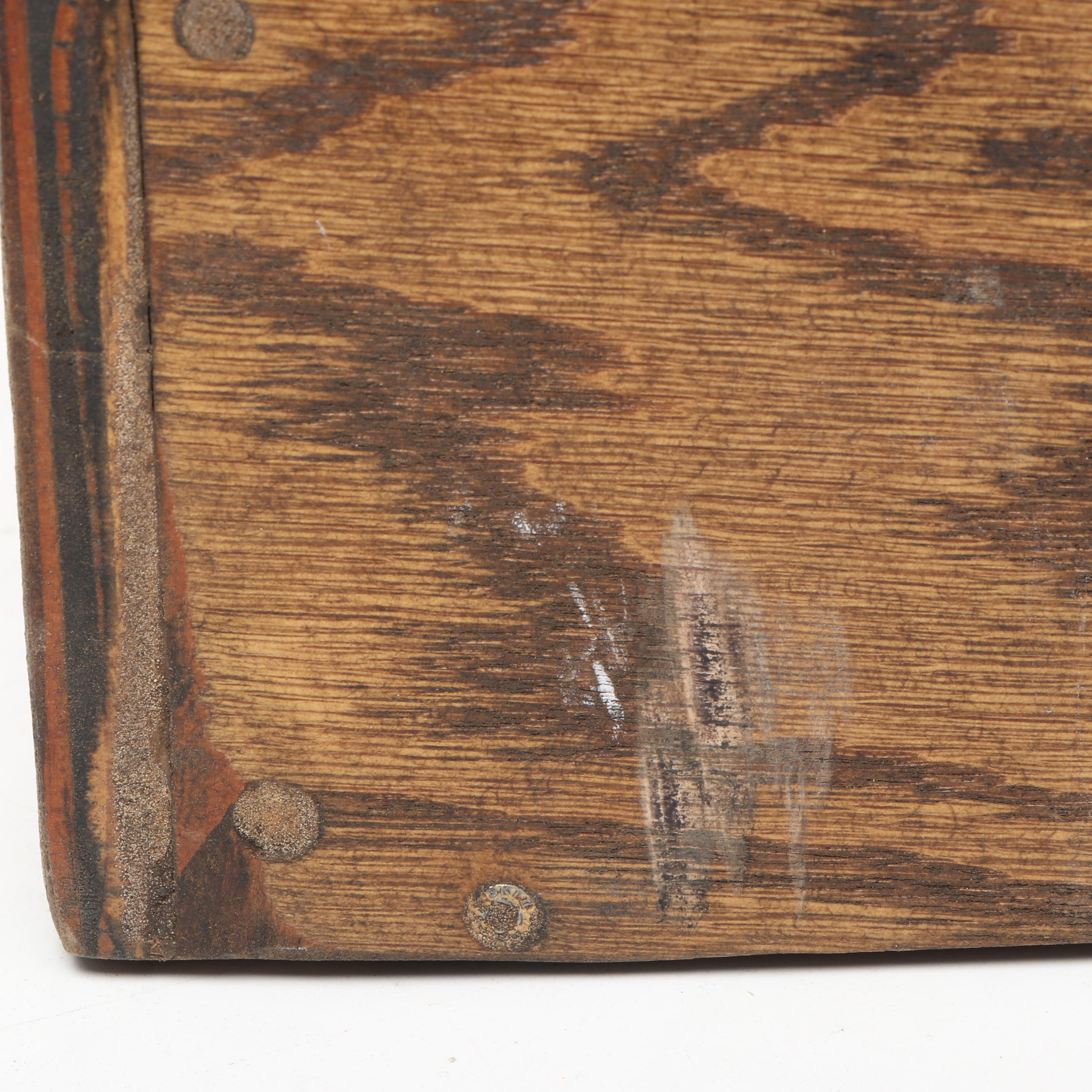 Wooden Oversize Dice and Chest