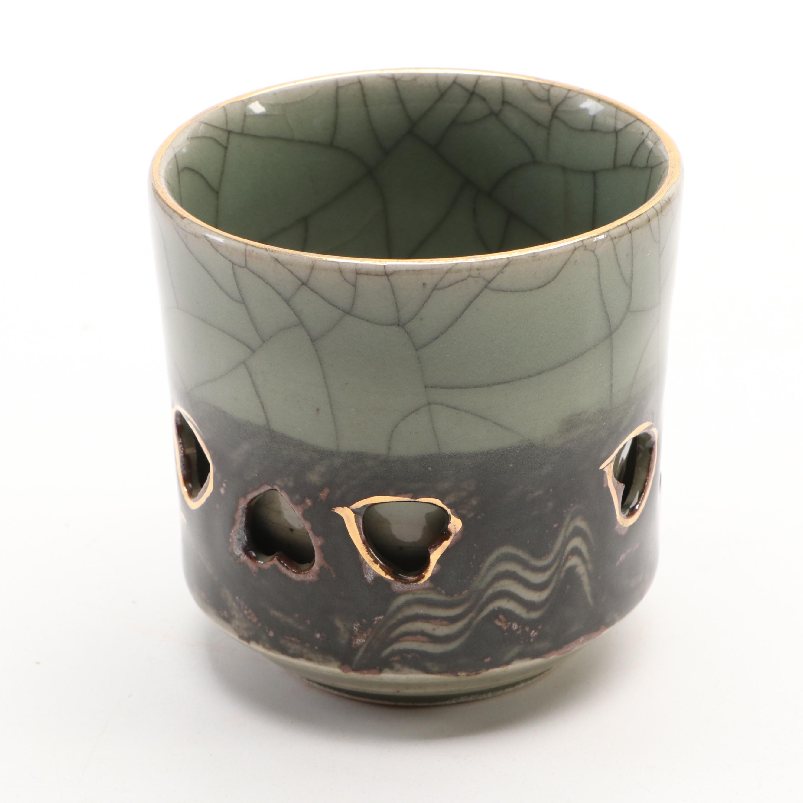 Somayaki Gilt and Crackle Ceramic Cups with Bamboo Pattern Tray