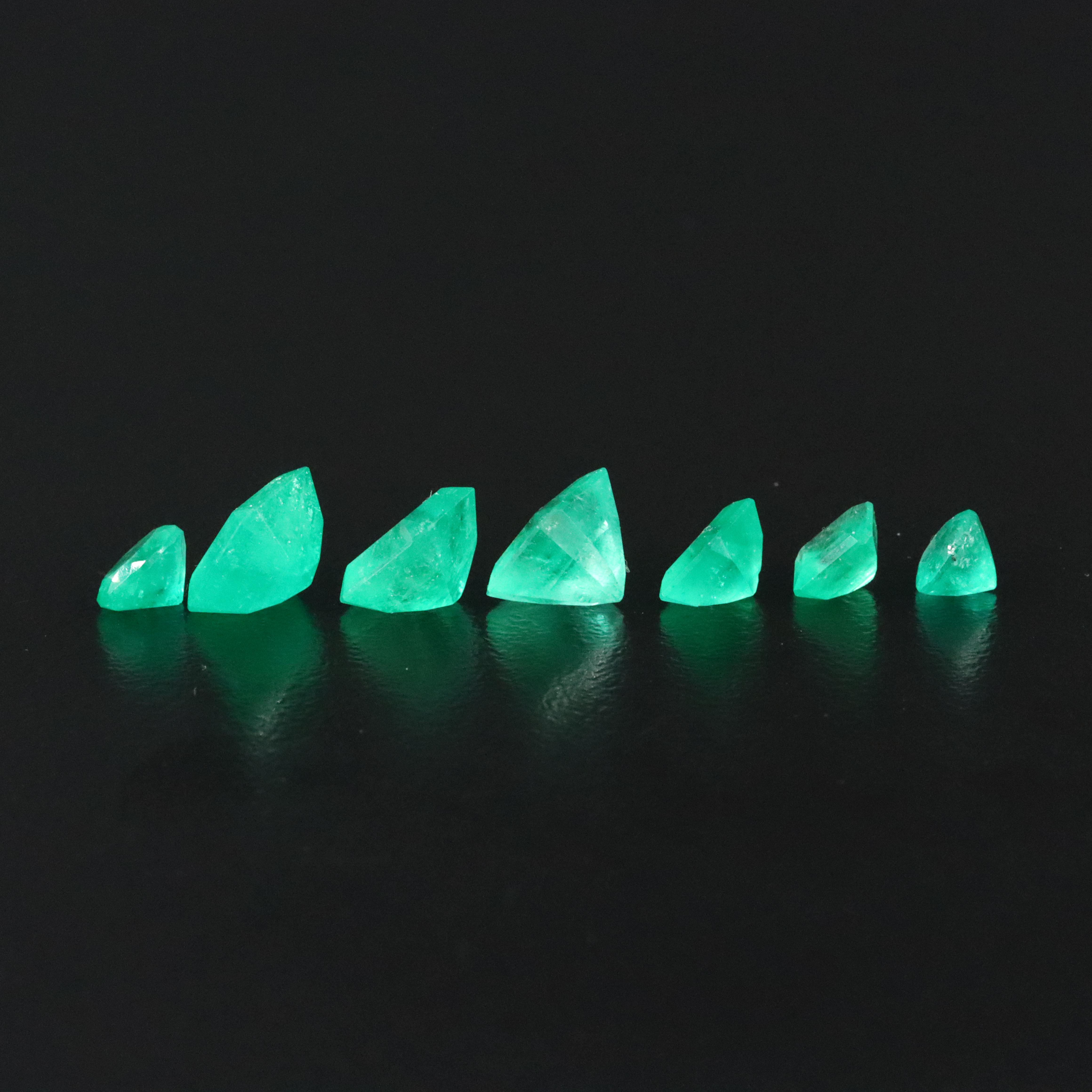 Loose 7.75 CTW Emerald Lot