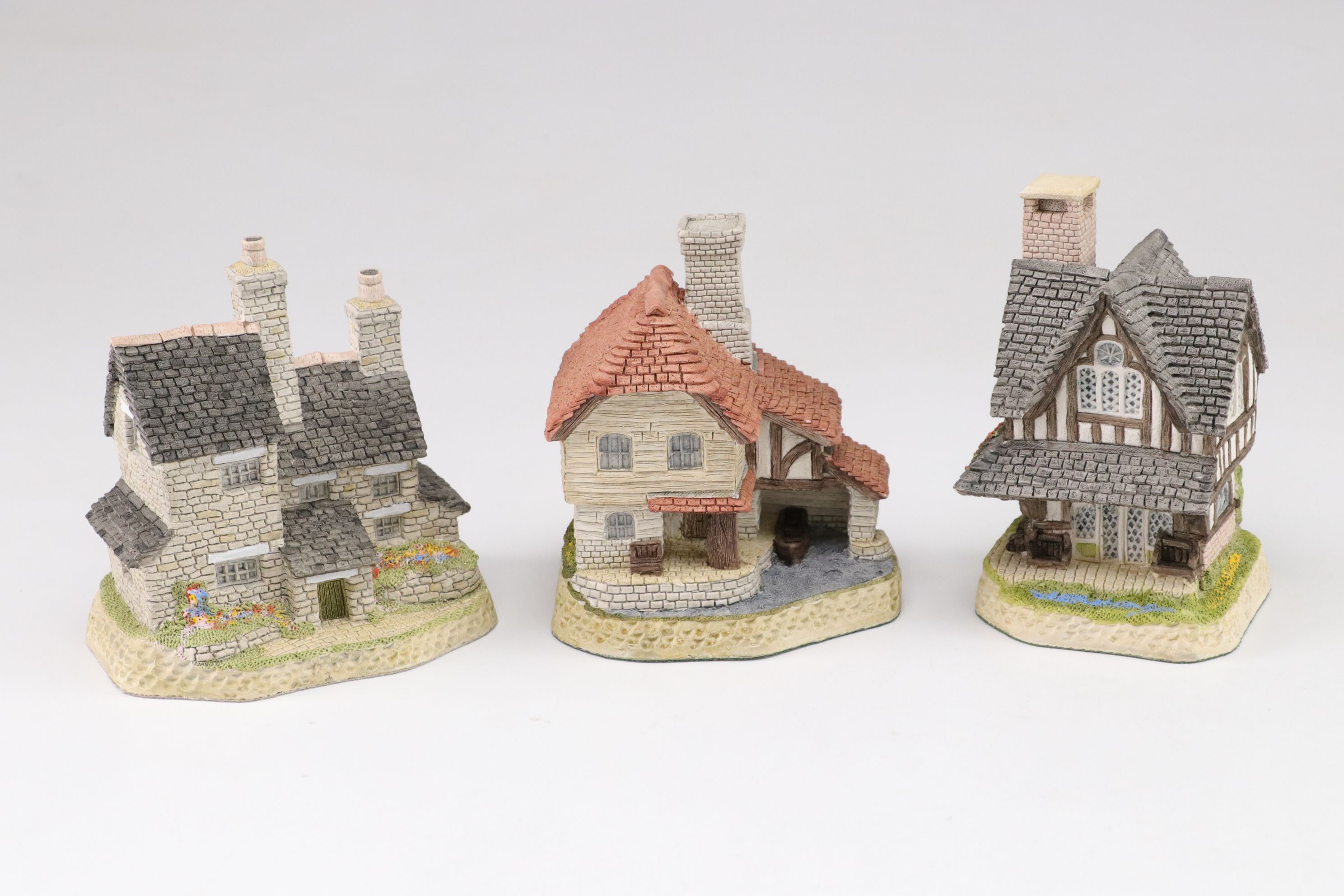 David Winter Monthly "British Traditions" Village Cottage Collection, 1989