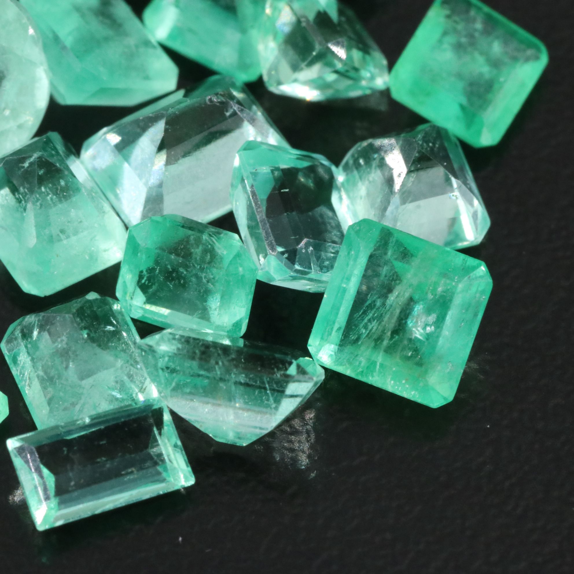 Loose 14.35 CTW Emeralds