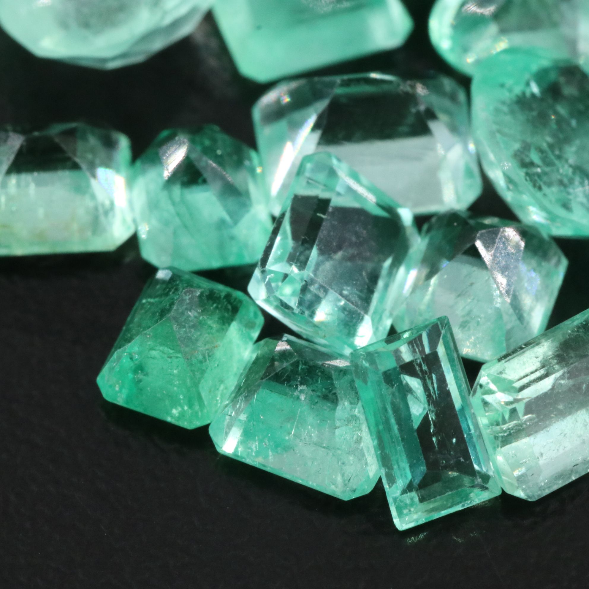 Loose 14.35 CTW Emeralds