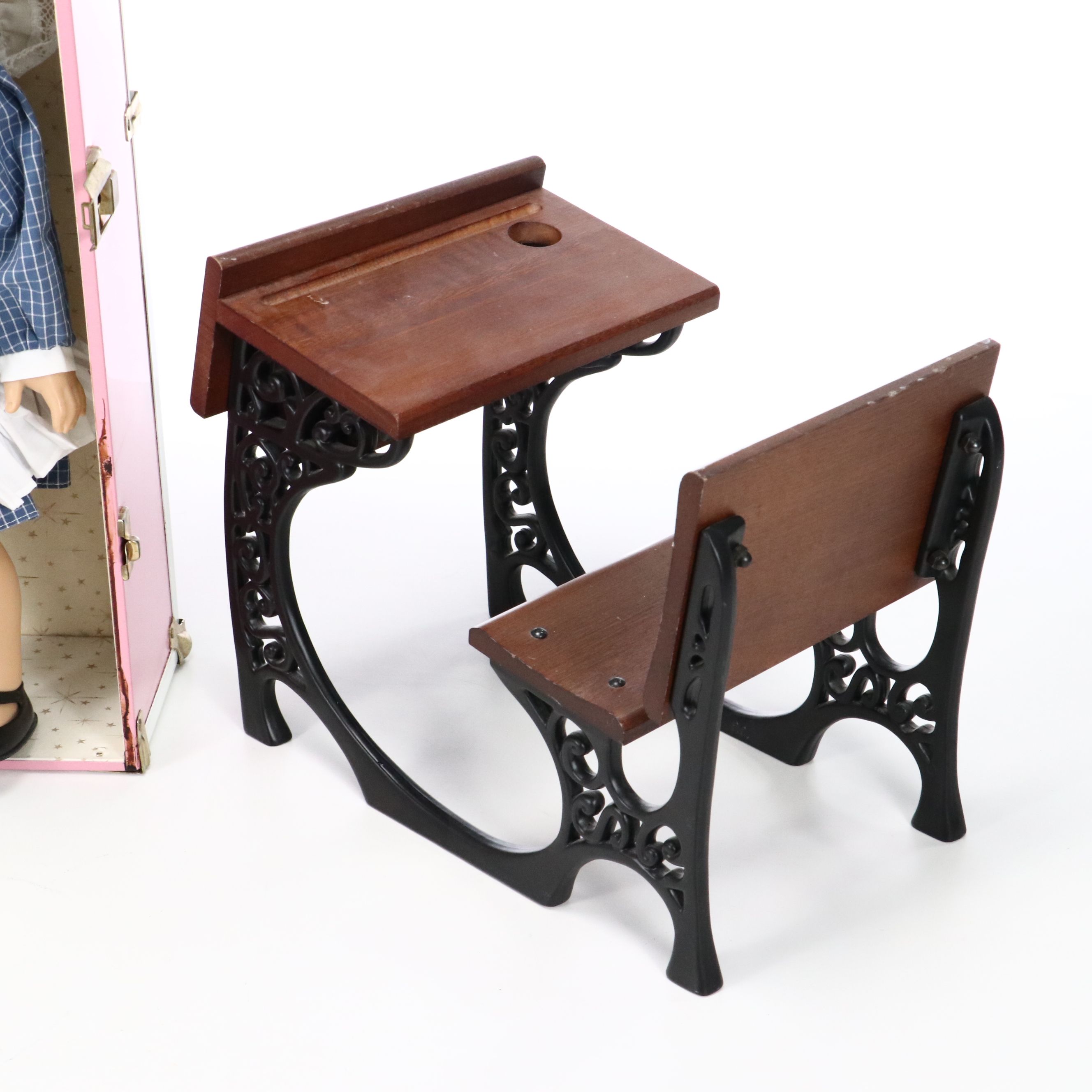 American Girl "Samantha" with Chest, Clothing and Furniture