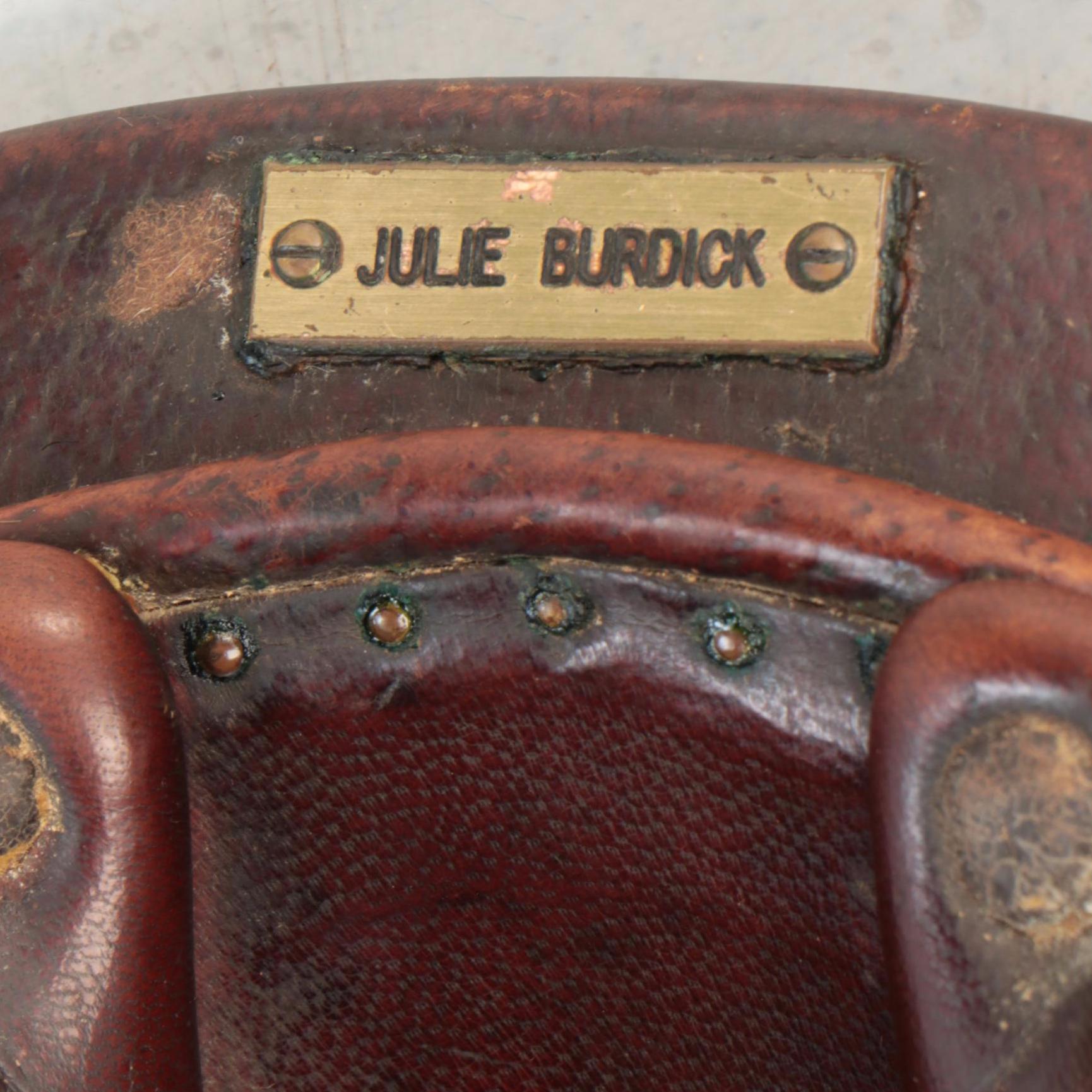 Hermès Brown Leather 15" Seat Close Contact English Saddle