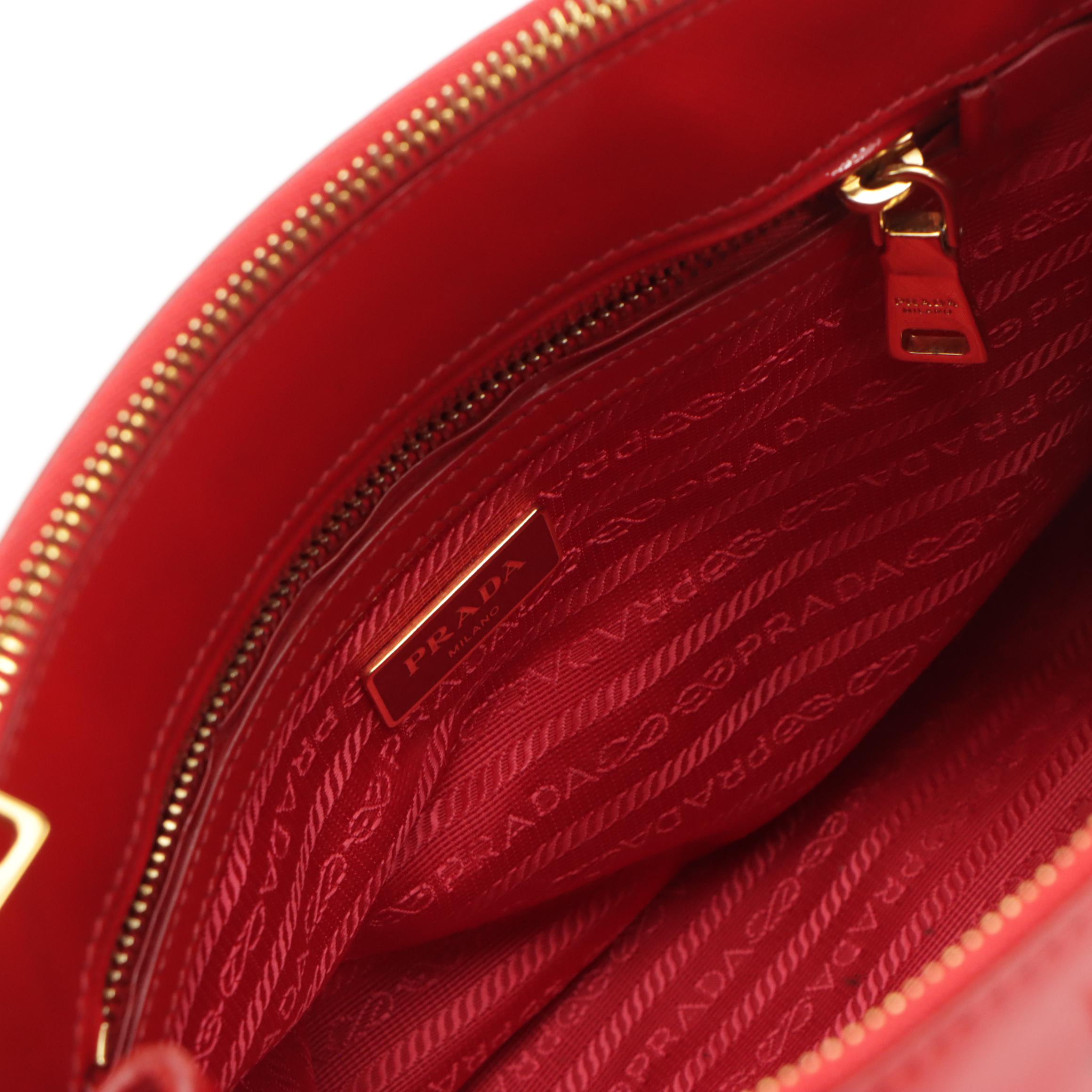 Prada Galleria Handbag in Cherry Red Patent Saffiano Leather