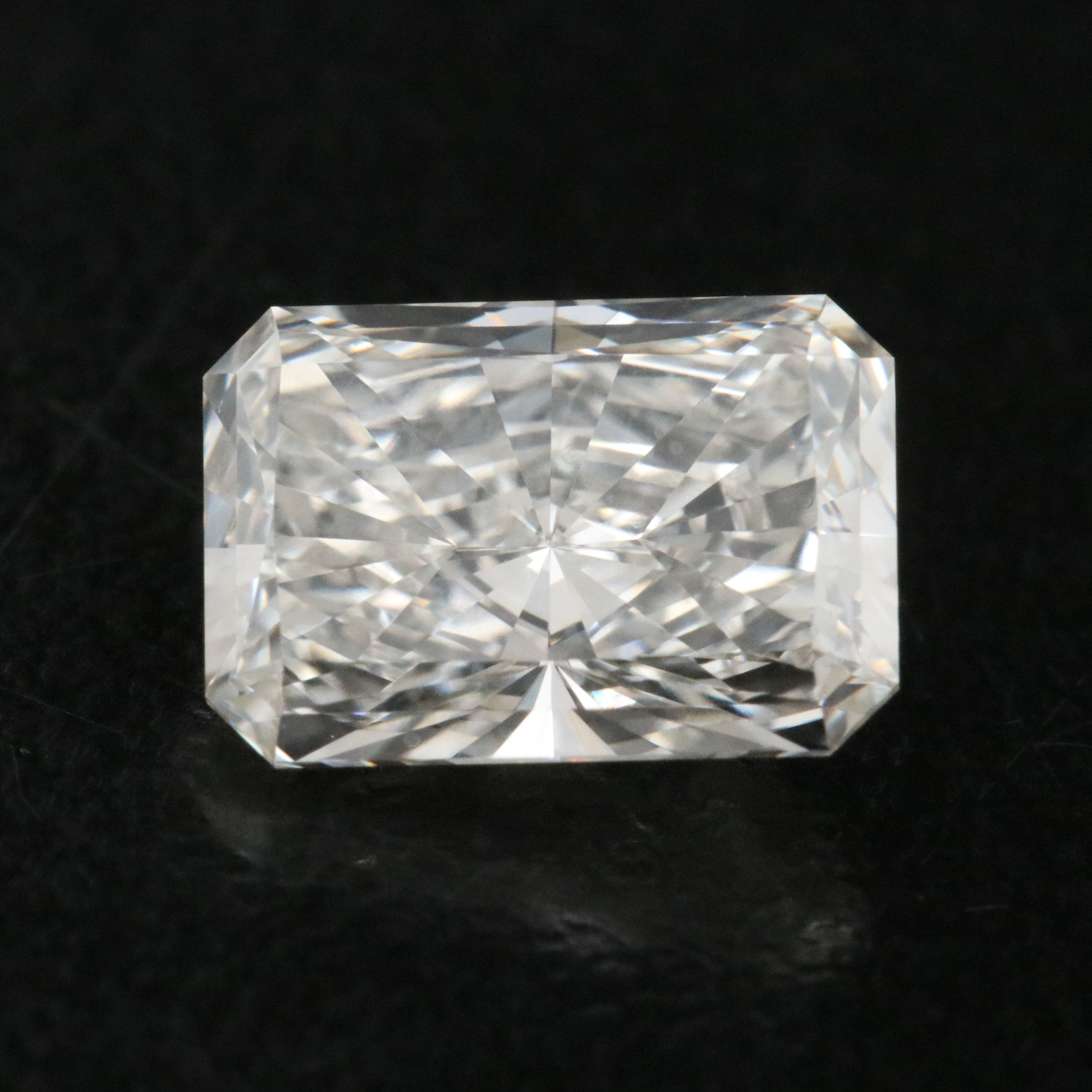 Loose 1.40 CT Lab Grown Diamond with IGI Report