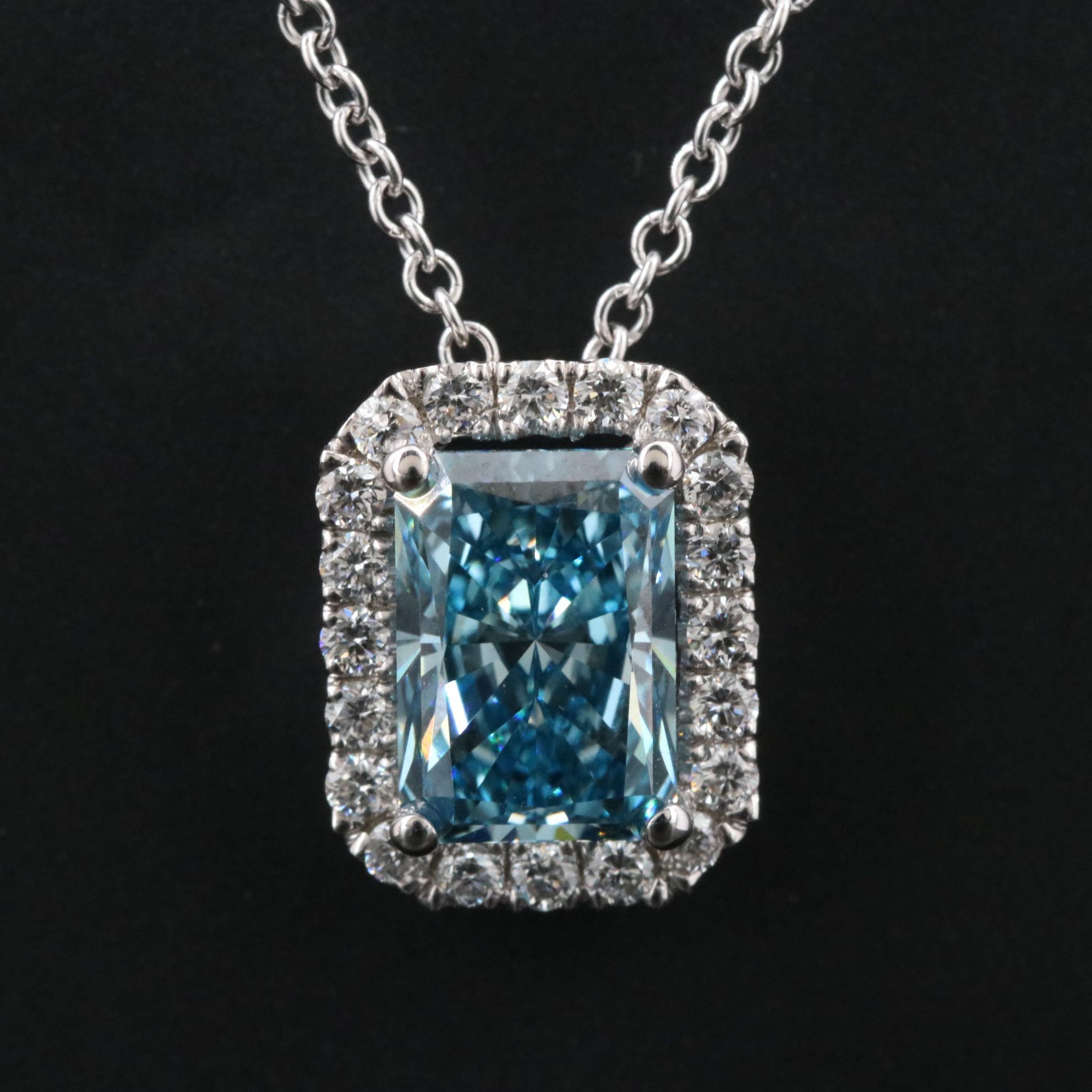 18K 1.74 CTW Lab Grown Diamond Necklace with IGI Report and Fancy Blue Center