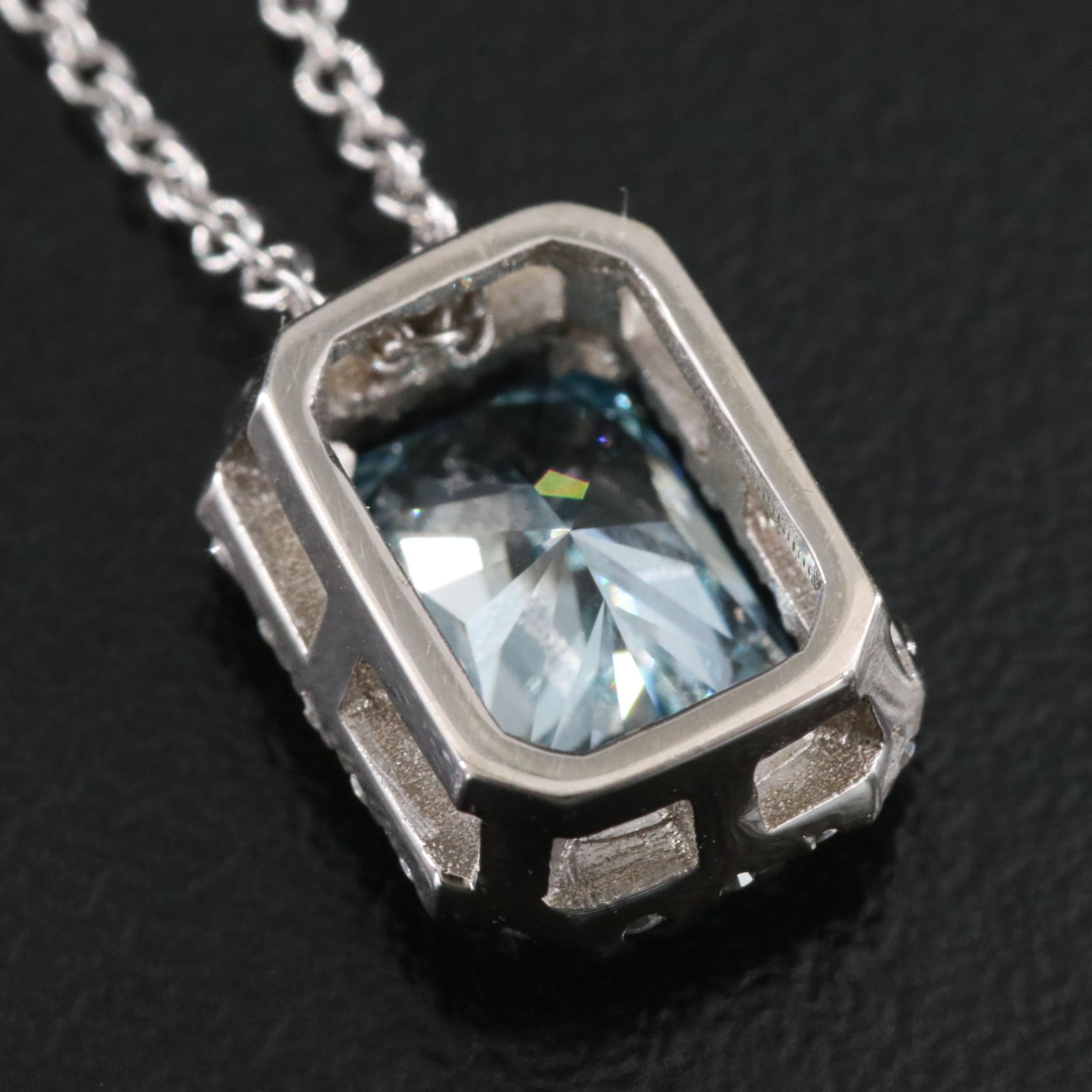 18K 1.74 CTW Lab Grown Diamond Necklace with IGI Report and Fancy Blue Center