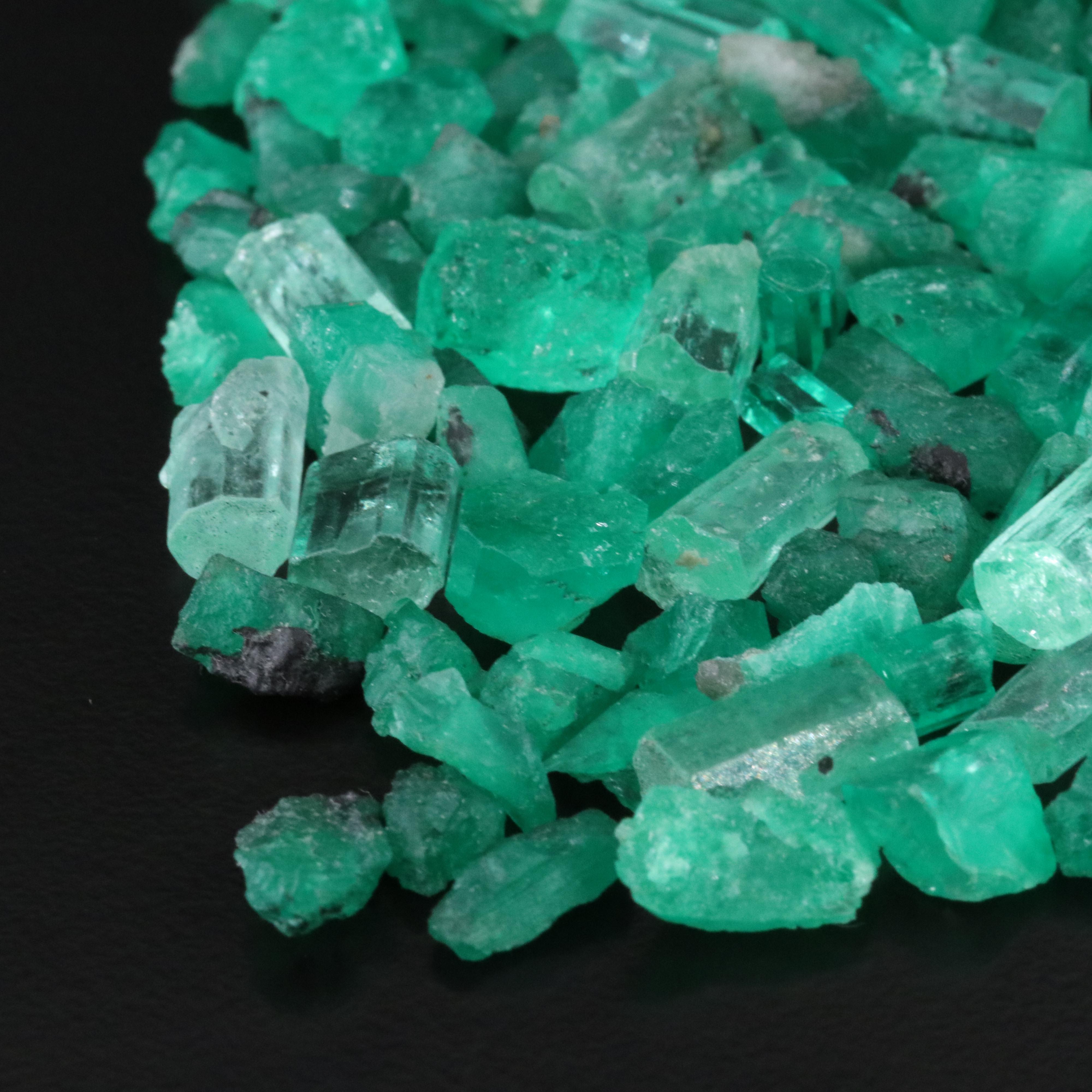 Loose 179.90 CTW Rough Emeralds
